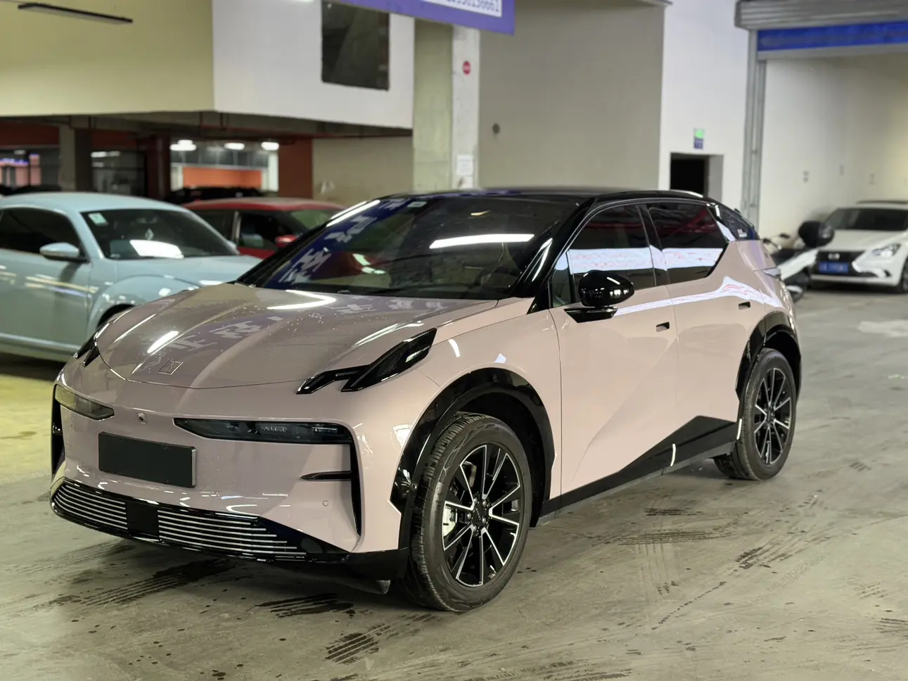 ZEEKR X  из Китая