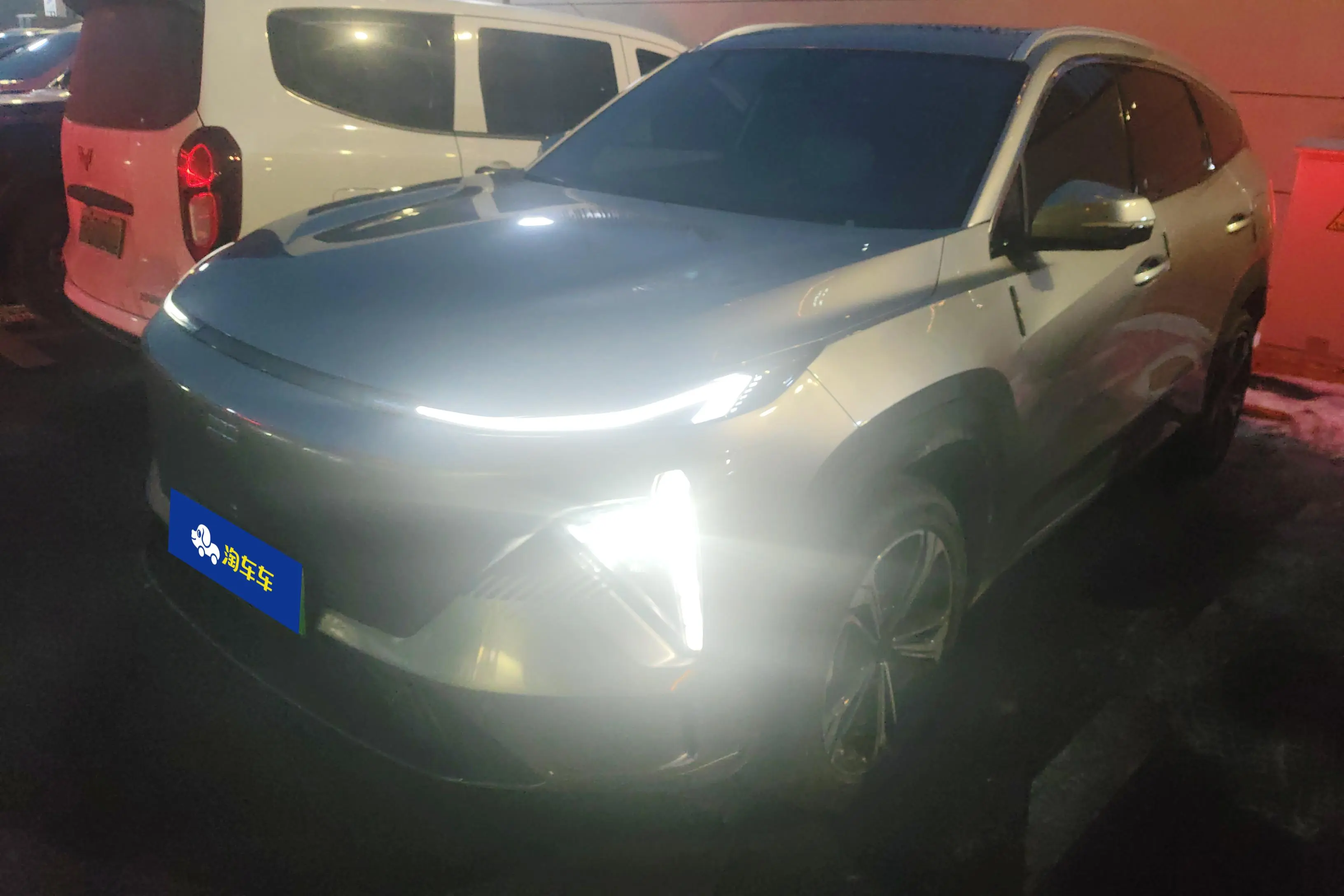 Geely Galaxy L7
