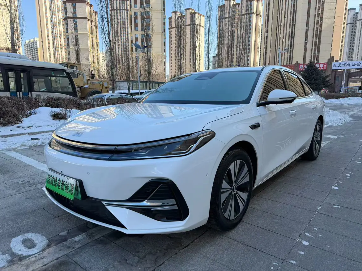 Geely Galaxy A7 PHEV