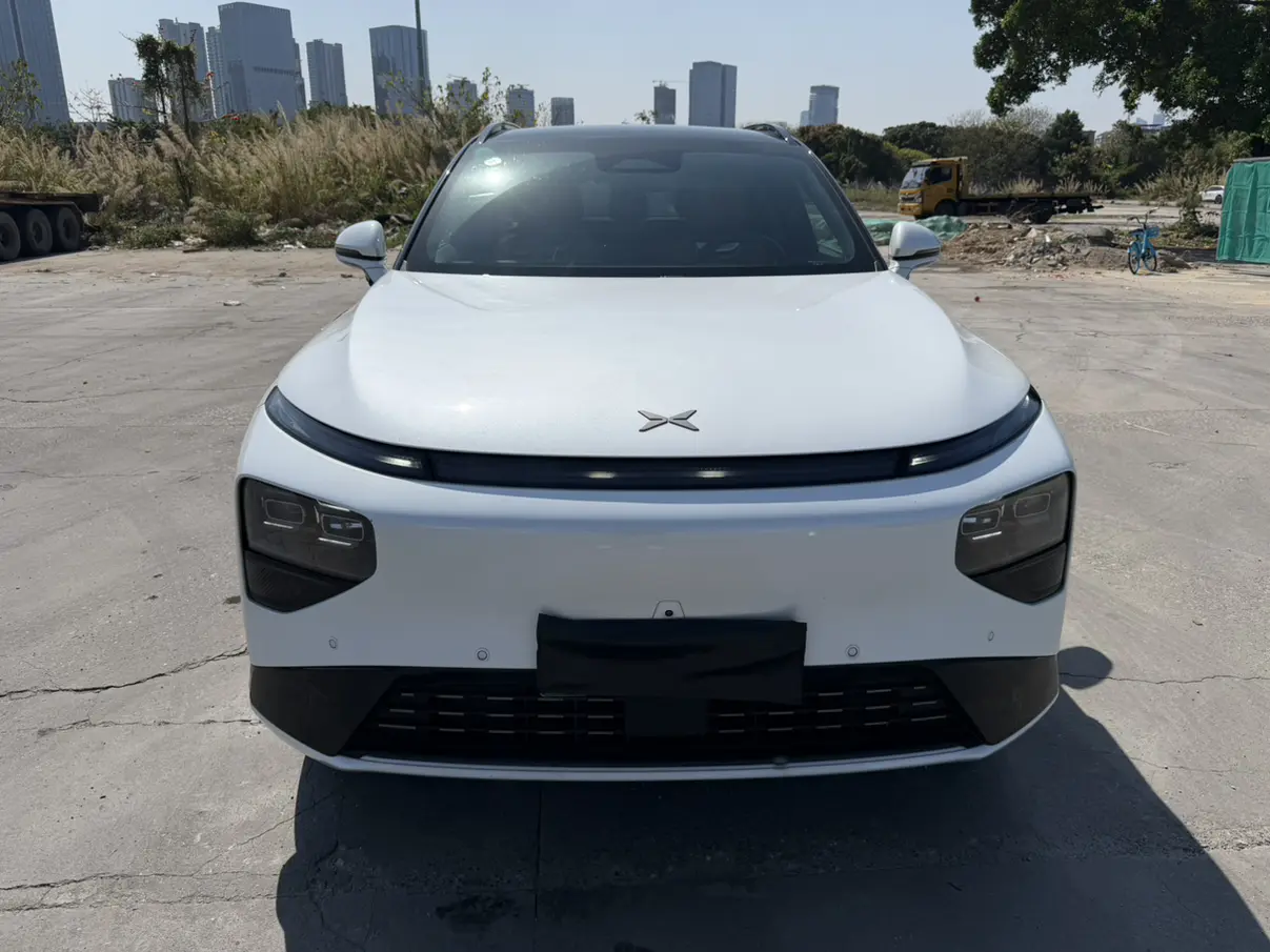Xpeng G9