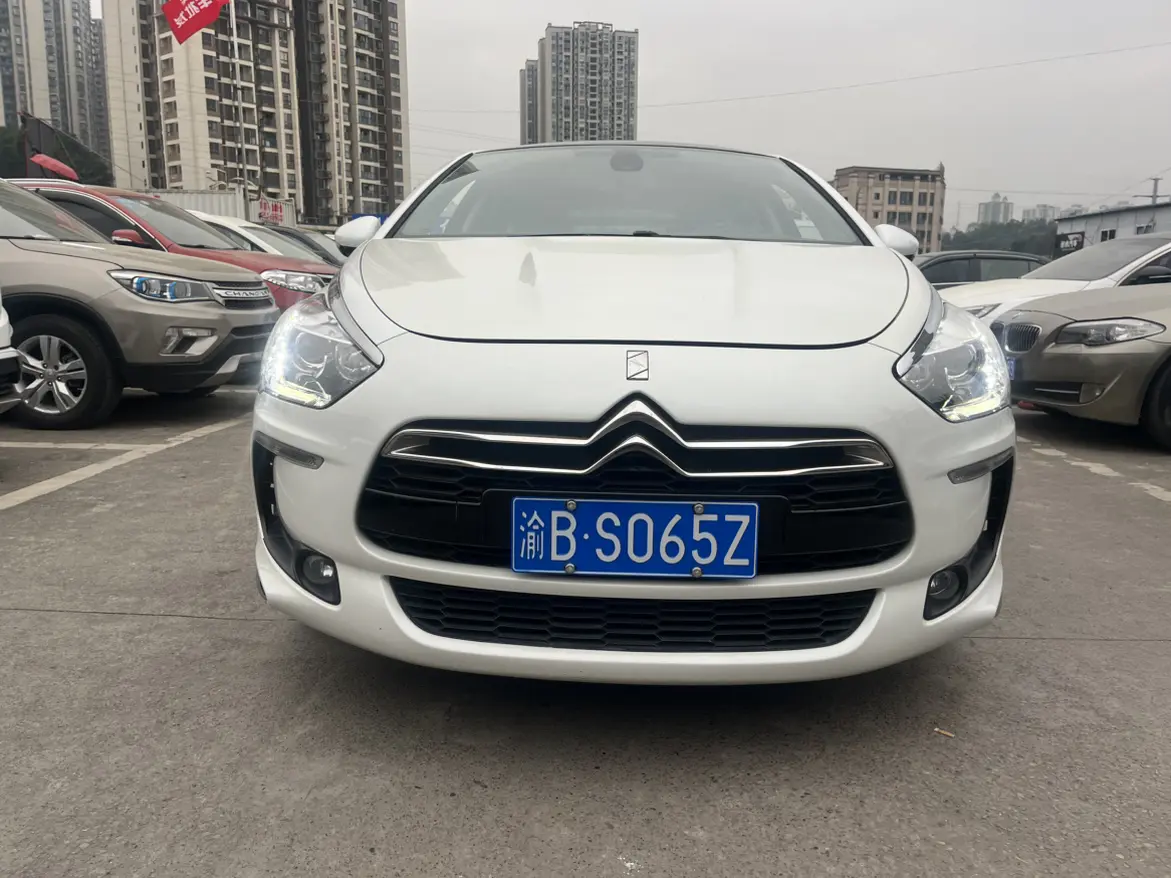 DS 5  из Китая