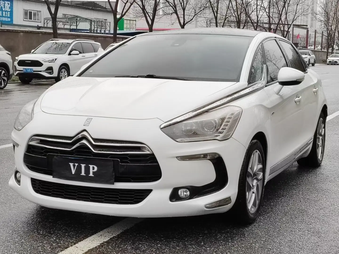 DS 5  из Китая