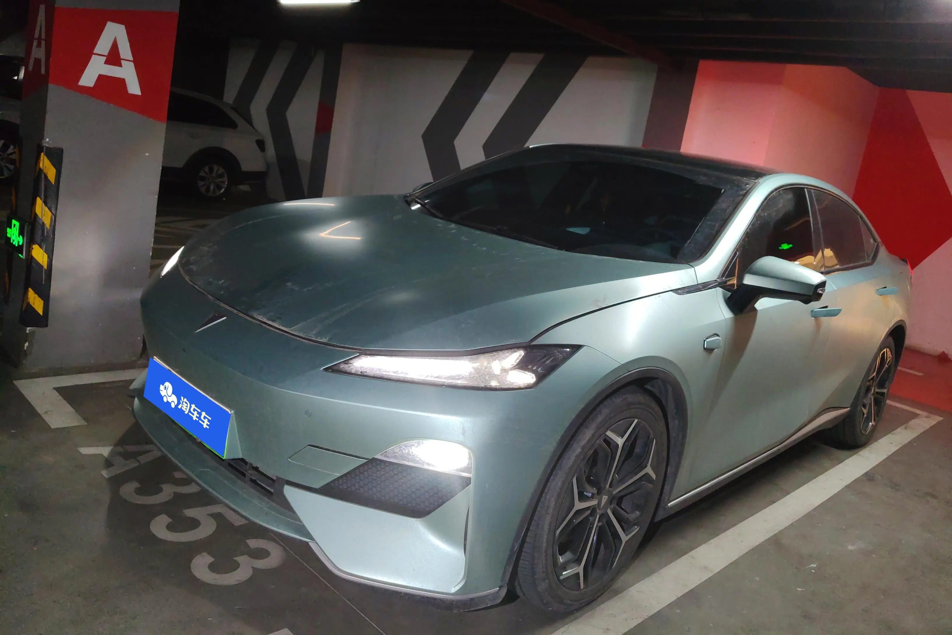 Deepal Dark blue SL03  из Китая