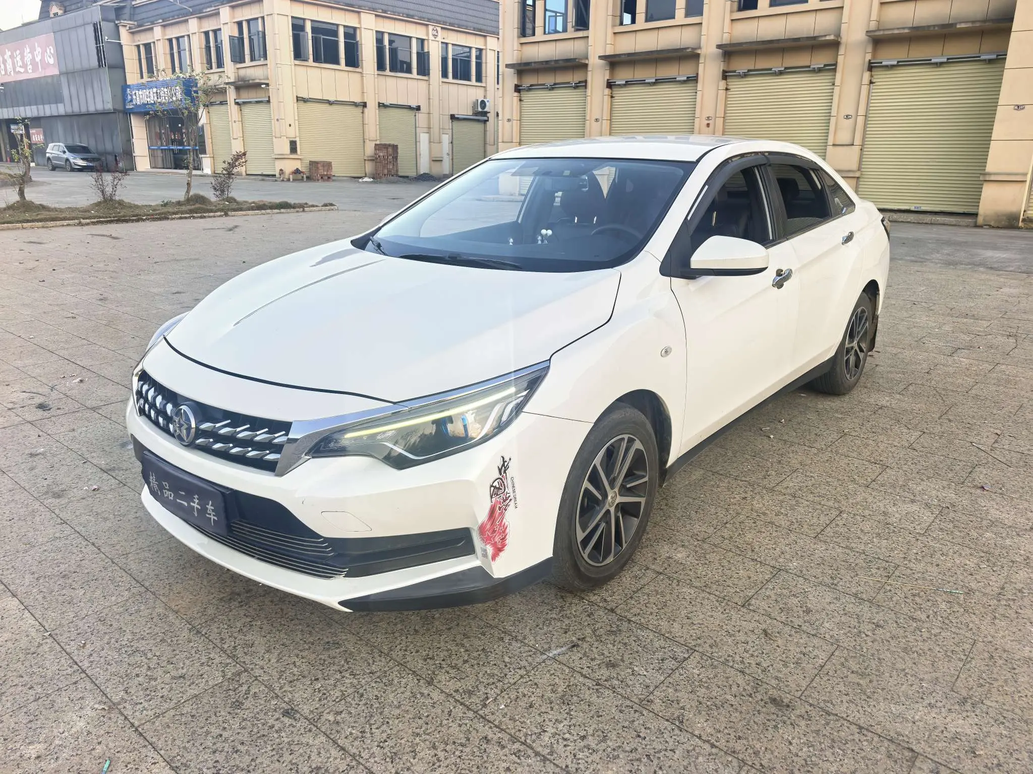Kai Chen Venucia D60
