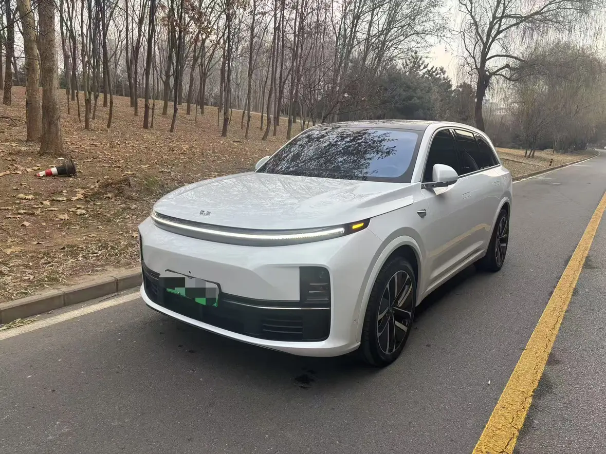 Lixiang L7