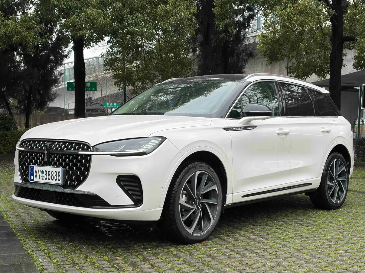 Lincoln Adventurer