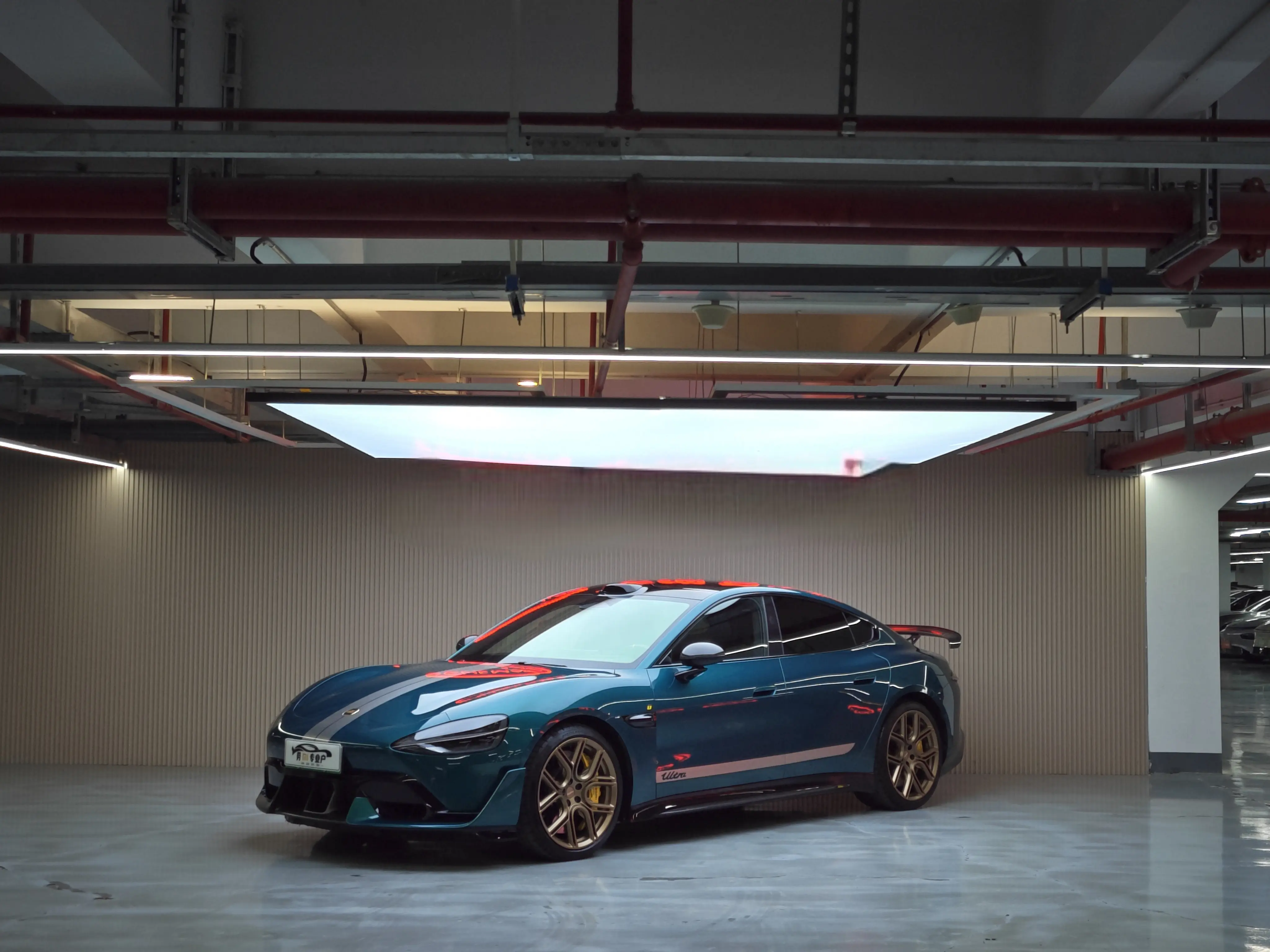 Xiaomi car Xiaomi SU7 Ultra  из Китая