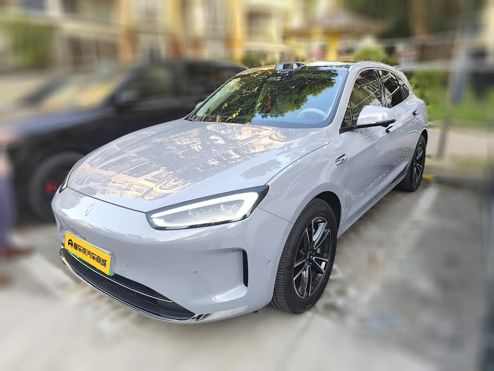 AITO M5