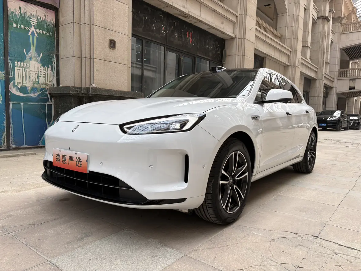 AITO M5