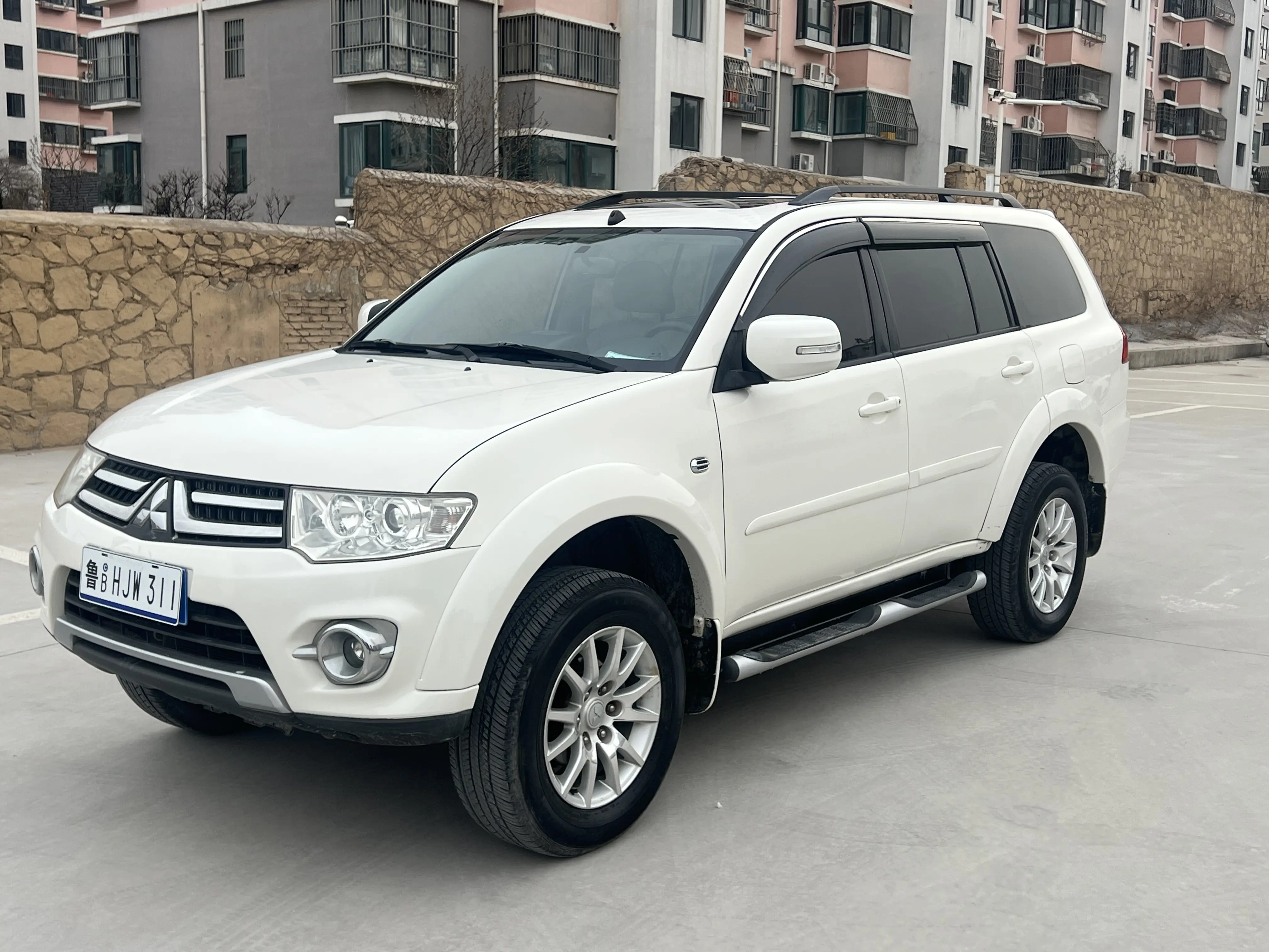 Mitsubishi Pajero Jinchang