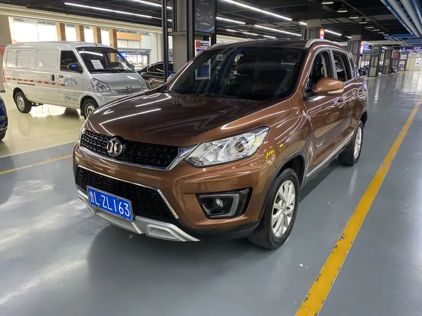 BAIC Shenbao X35
