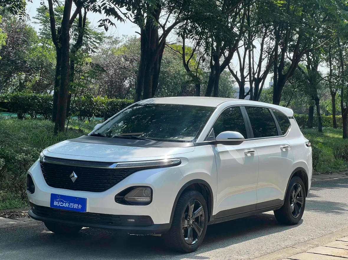 Baojun RM-5