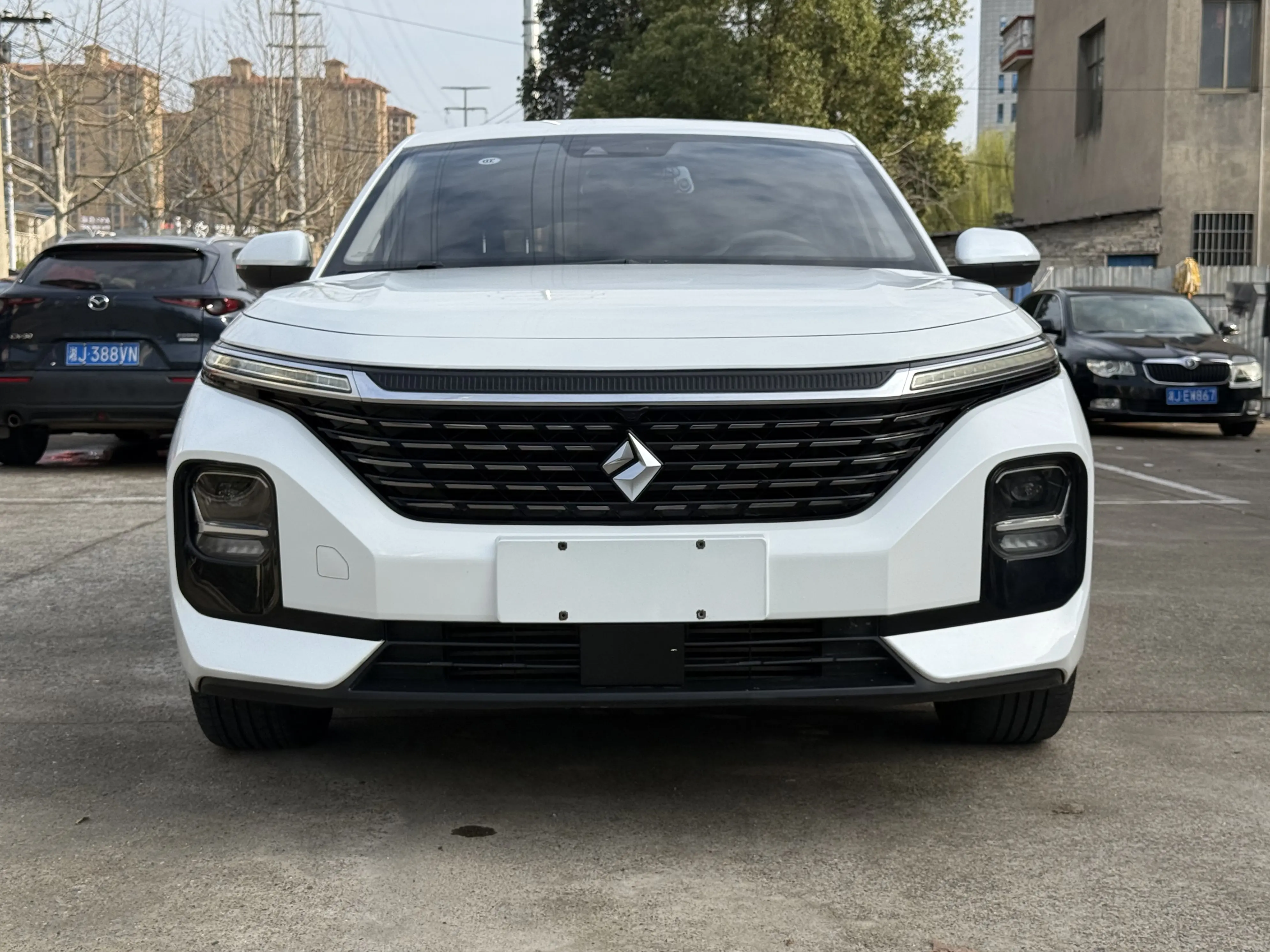 Baojun RC-5  из Китая
