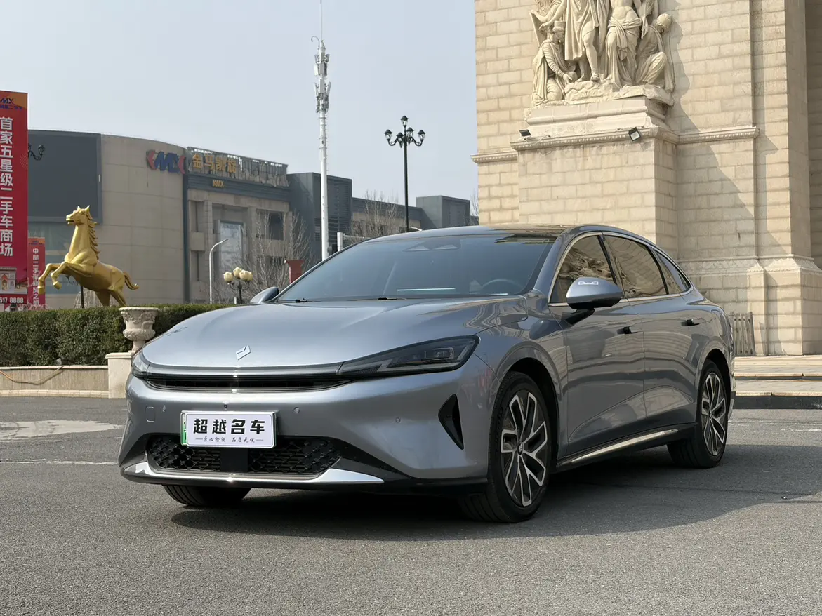 Baojun Enjoy PHEV