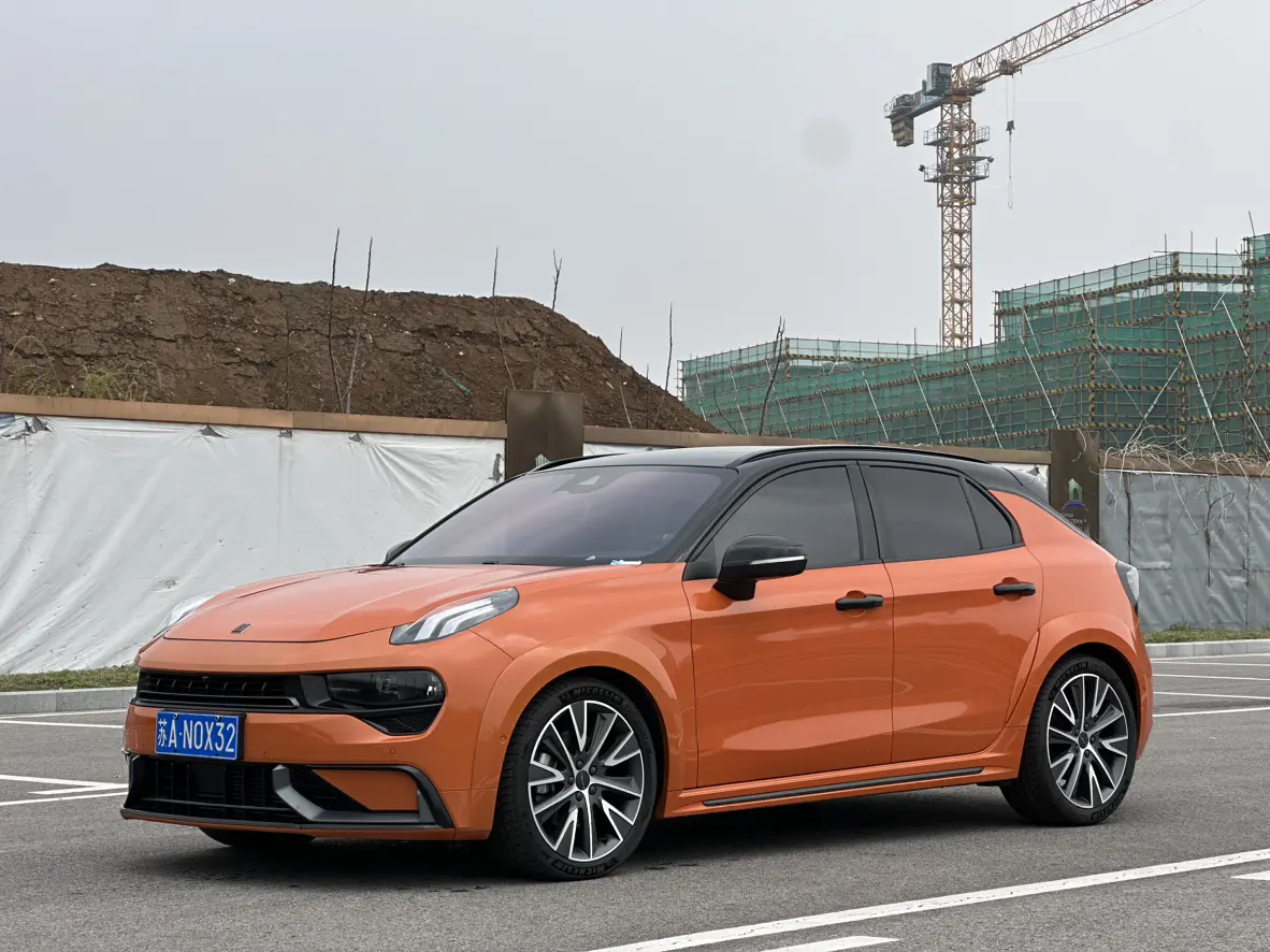 Lynk & Co 02 Hatchback