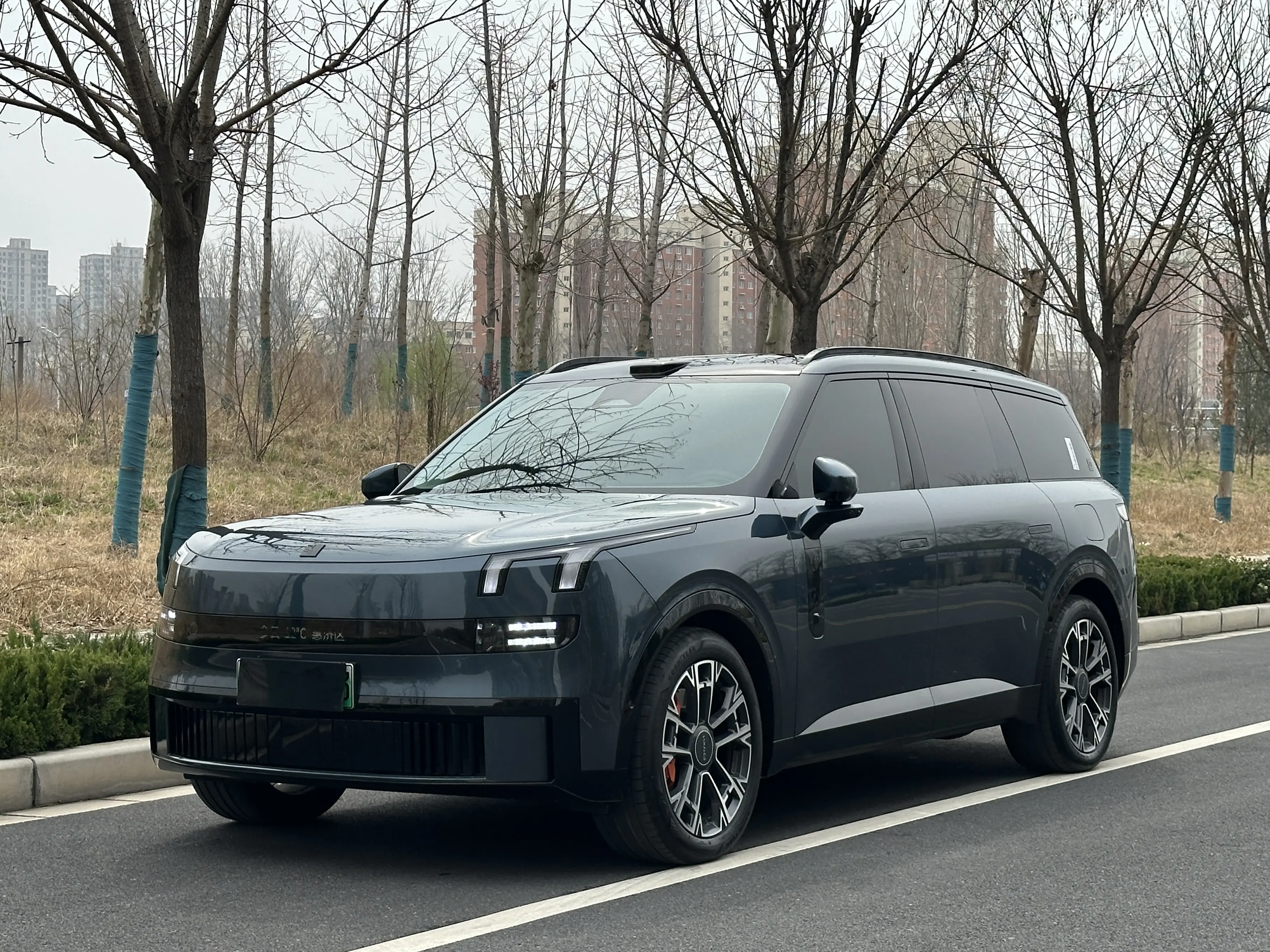 Lynk & Co 900
