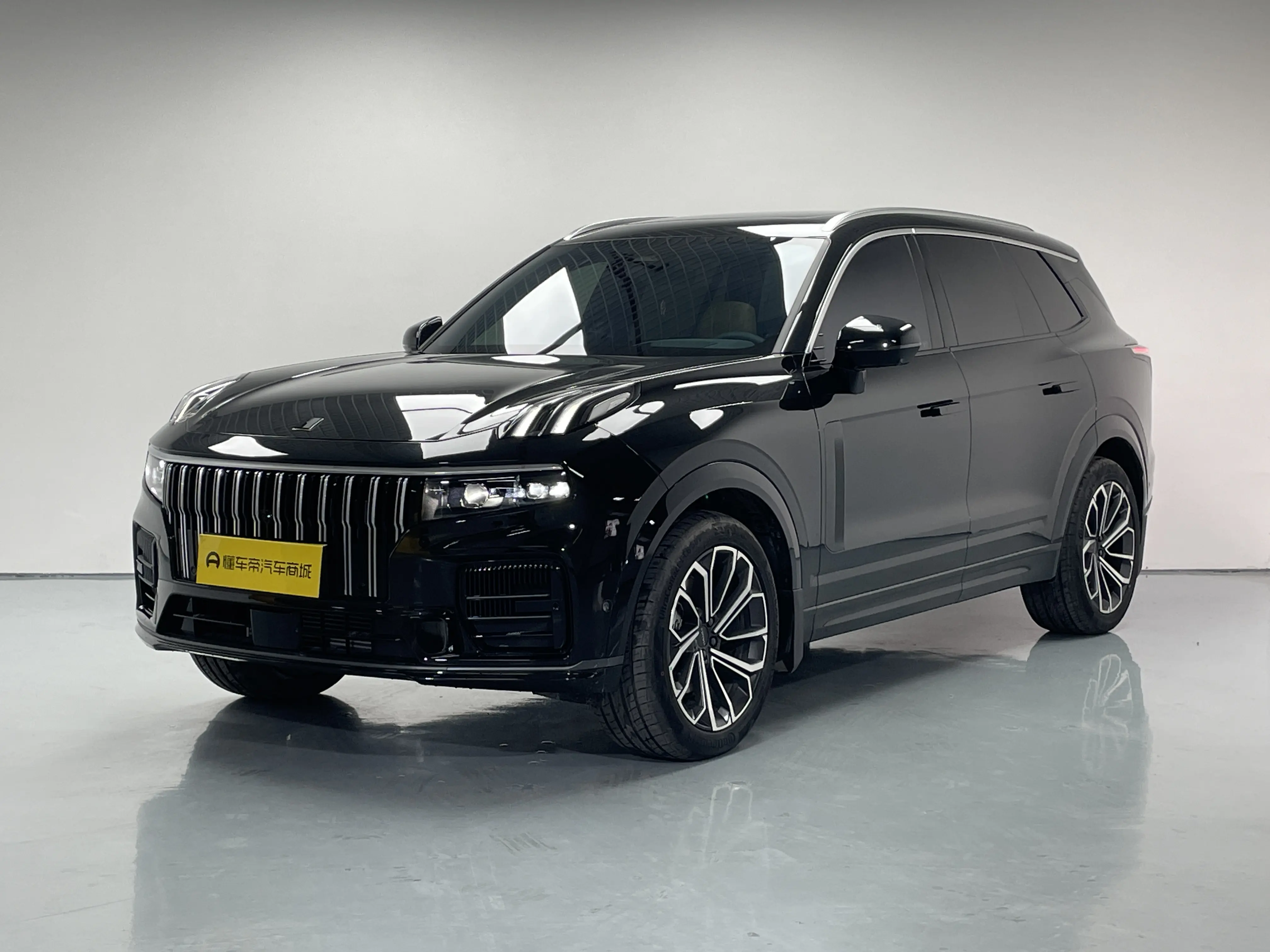 Lynk & Co 09