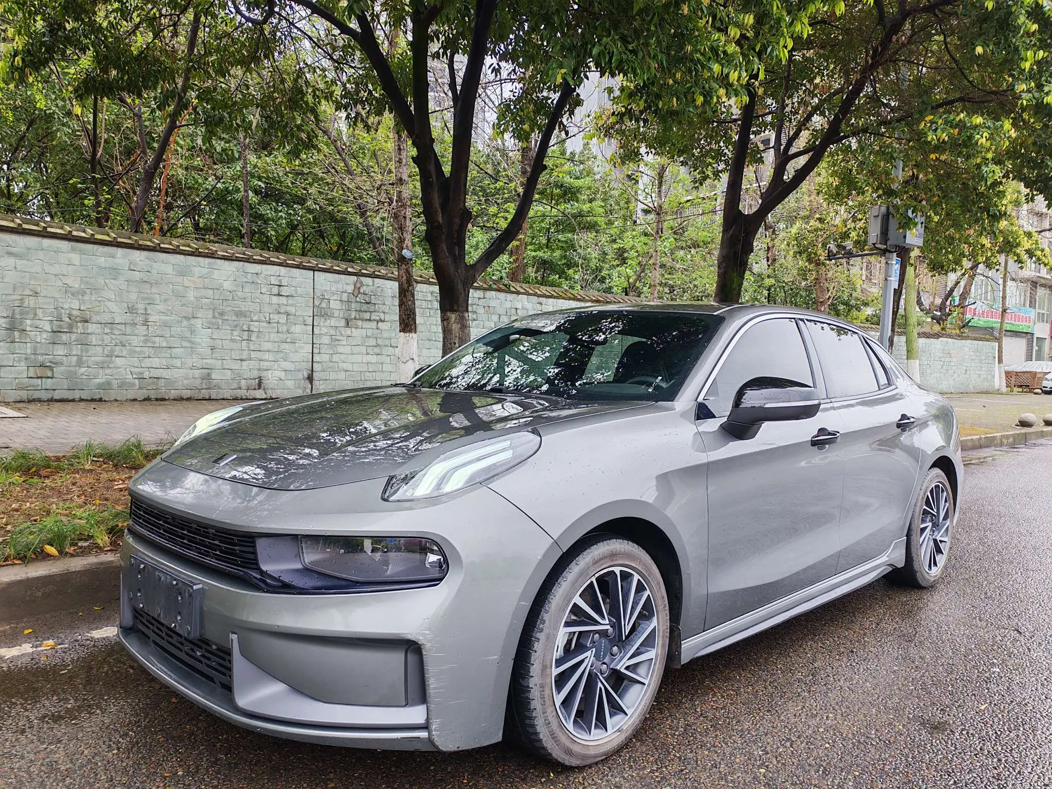 Lynk & Co 03