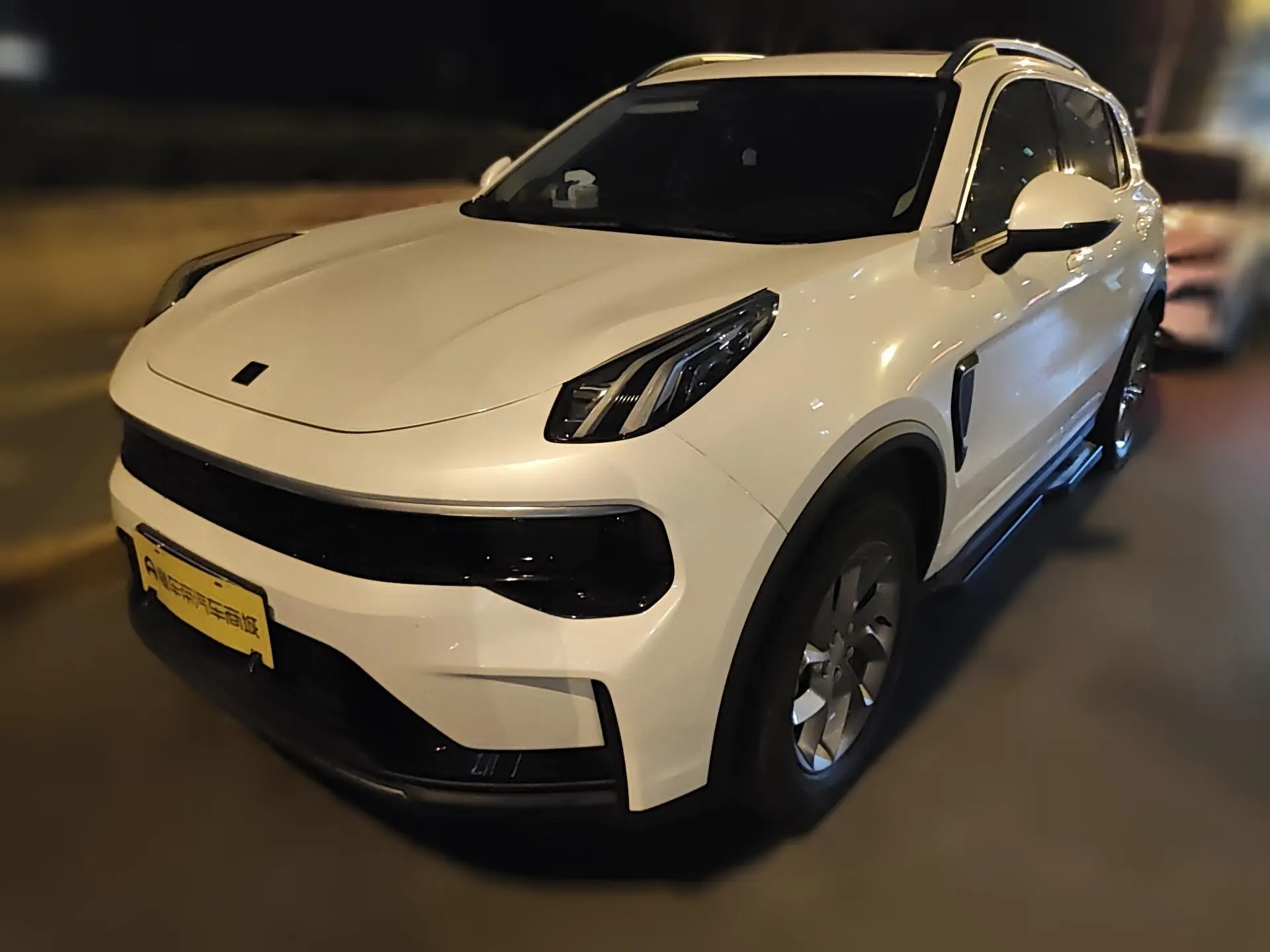 Lynk & Co 01