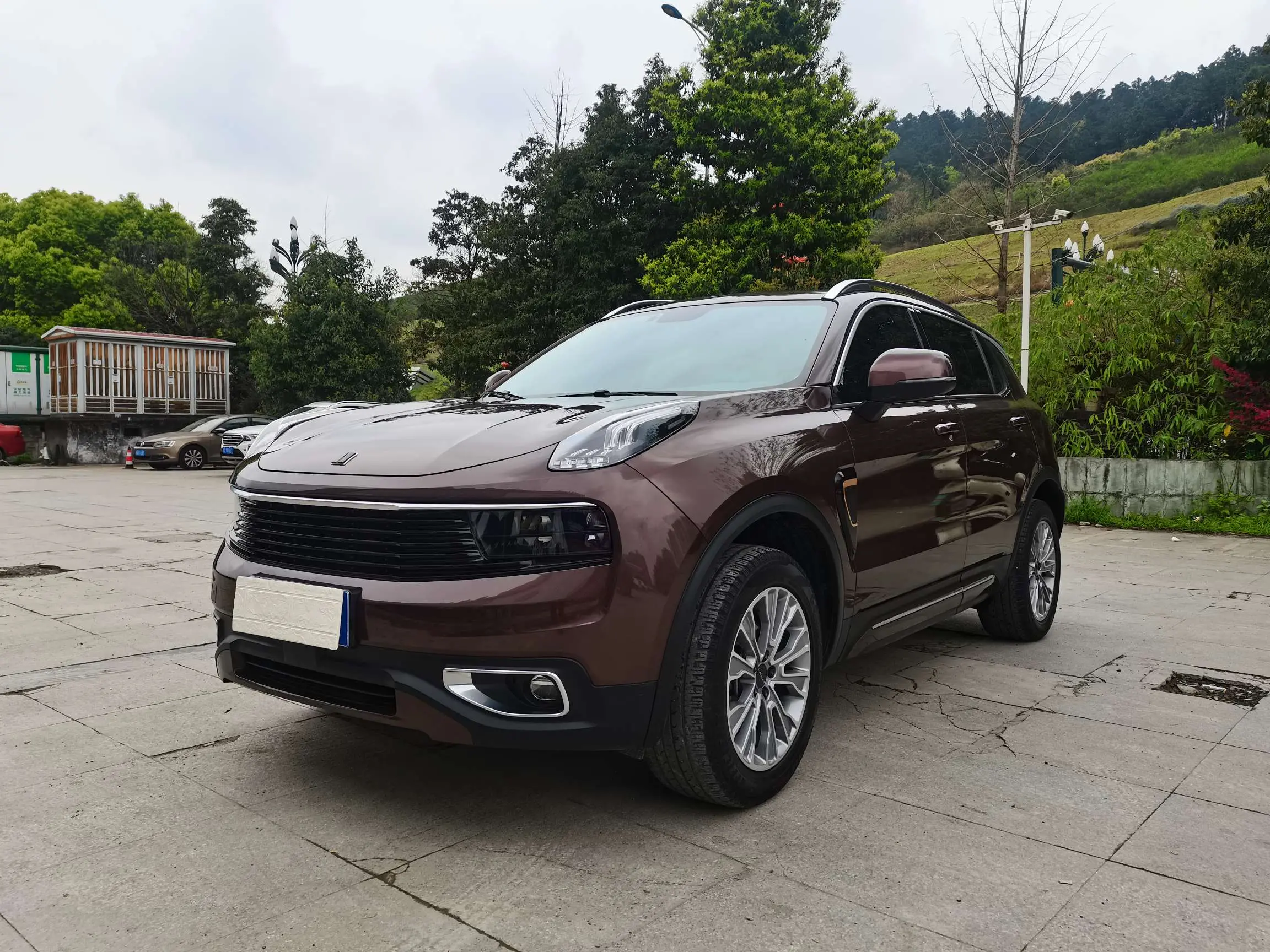 Lynk & Co 01