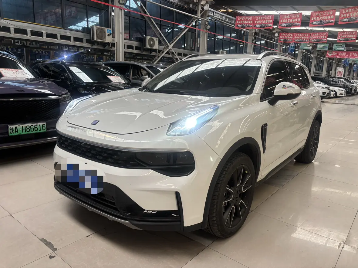 Lynk & Co 01