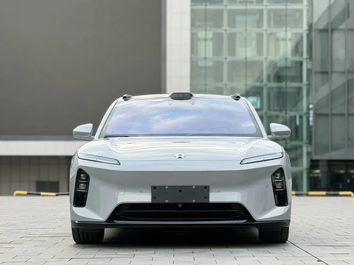 NIO ET5T