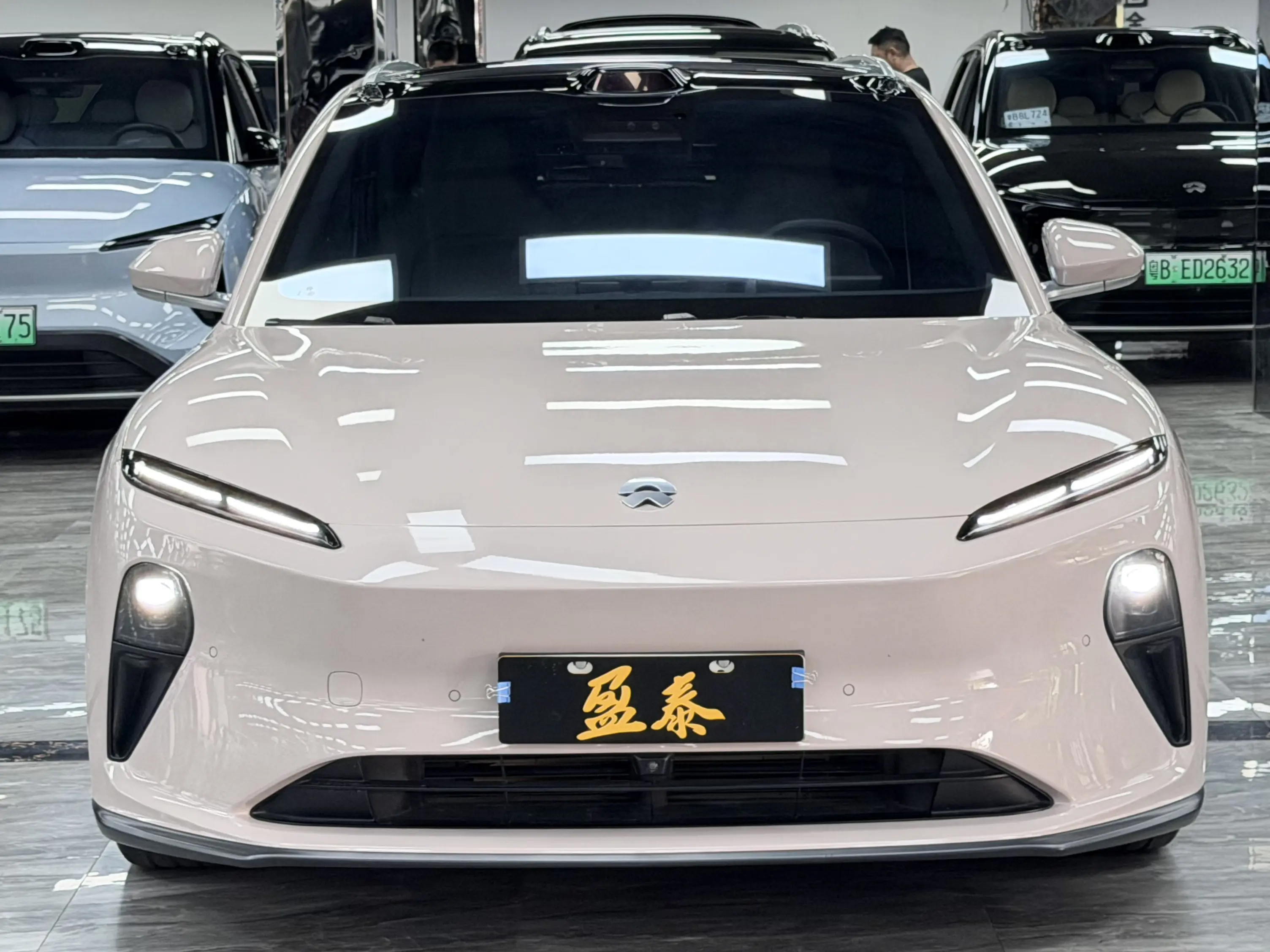 NIO ET5T