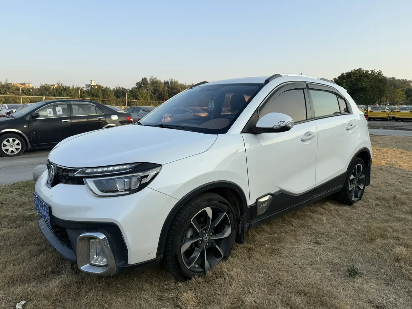Dongfeng Fengshen AX4