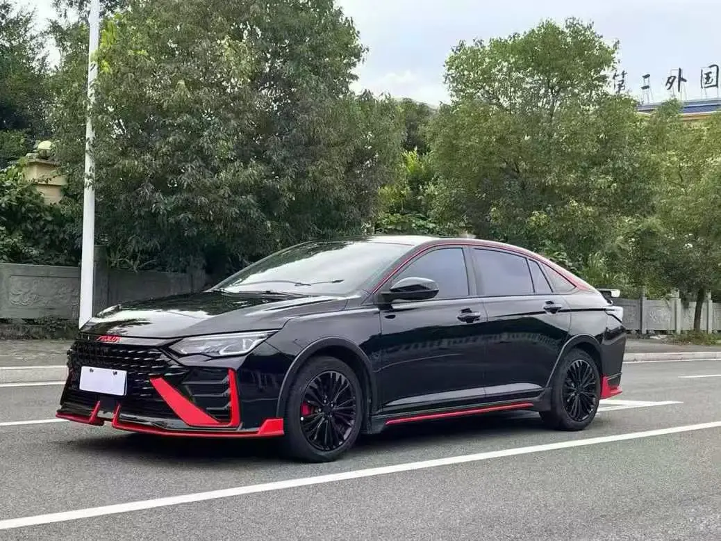 Dongfeng Yixuan MAX