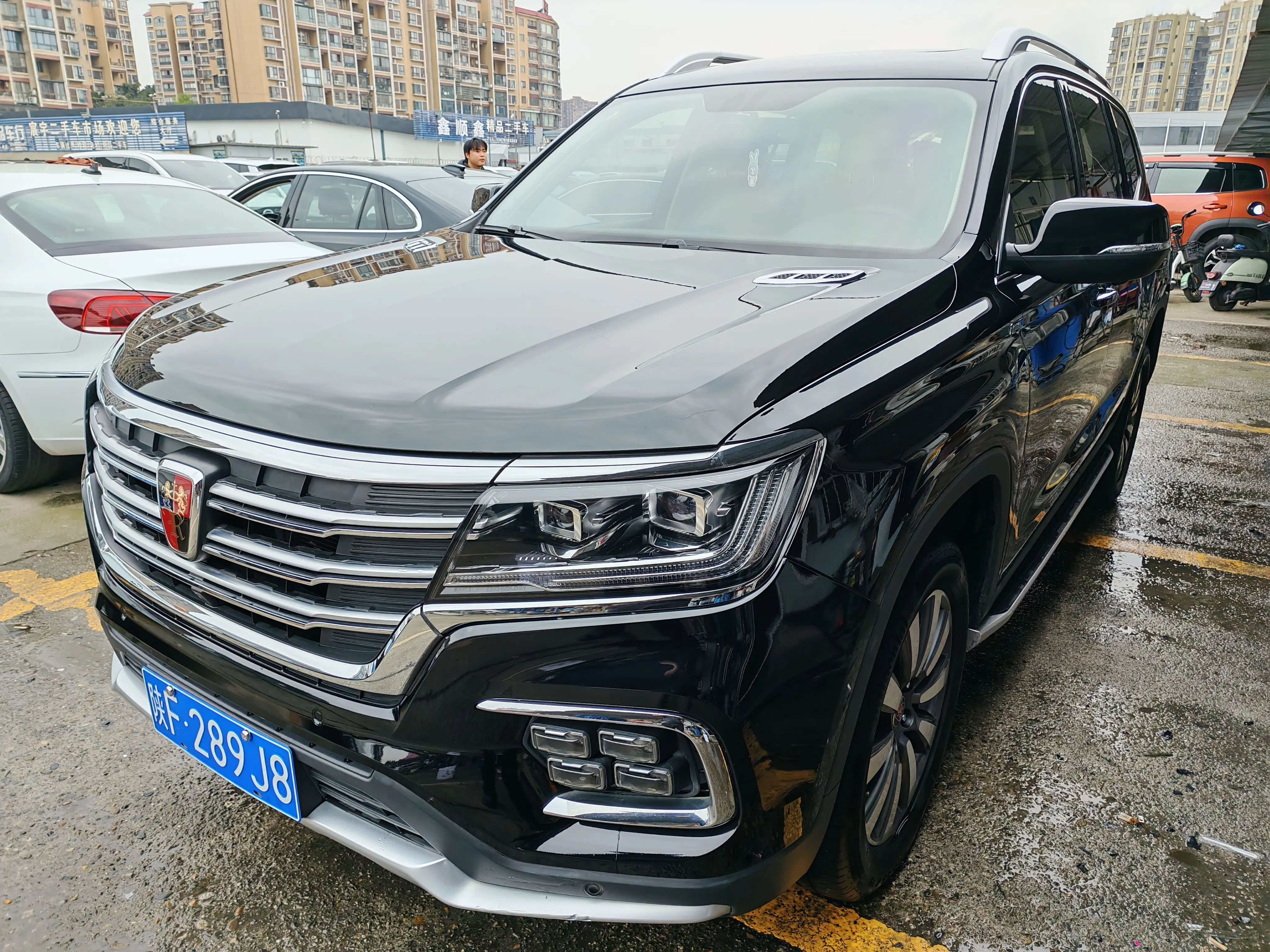 Roewe RX8