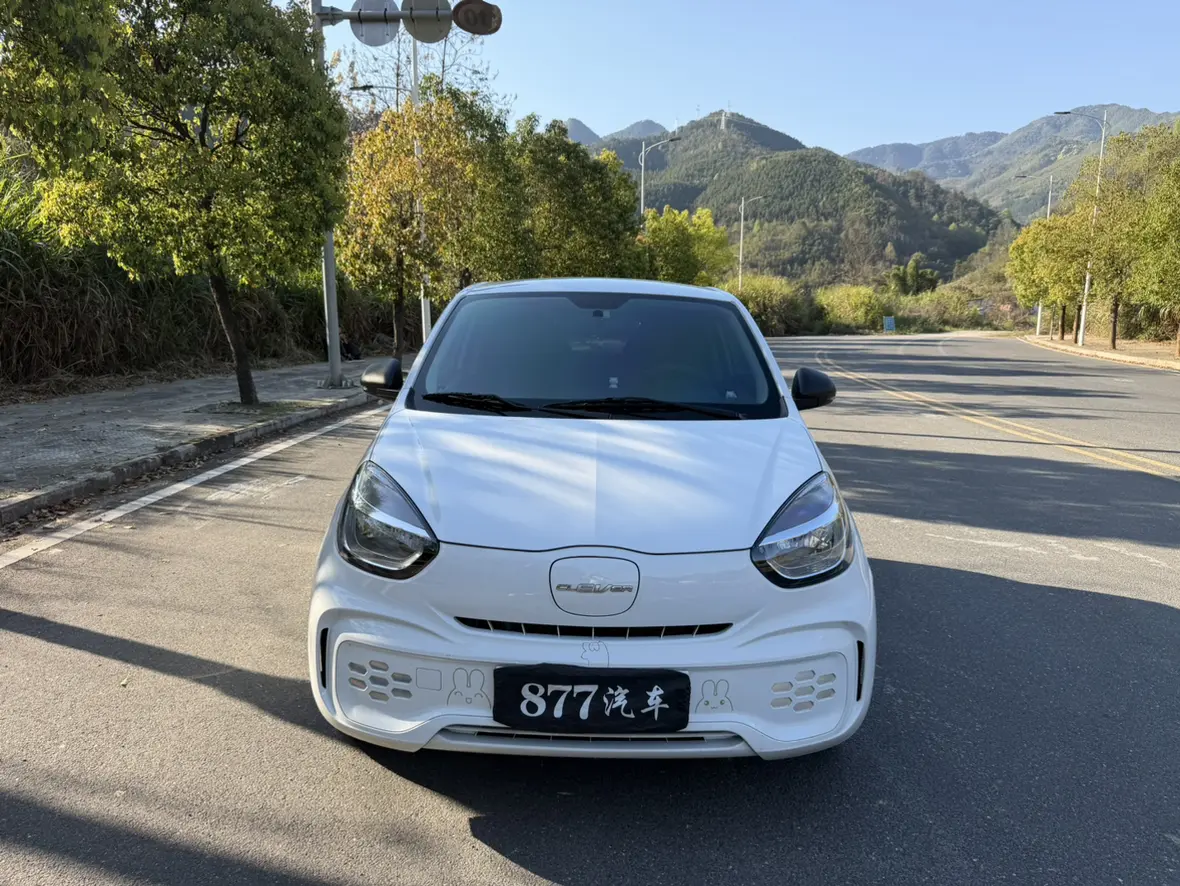 Roewe CLEVER  из Китая