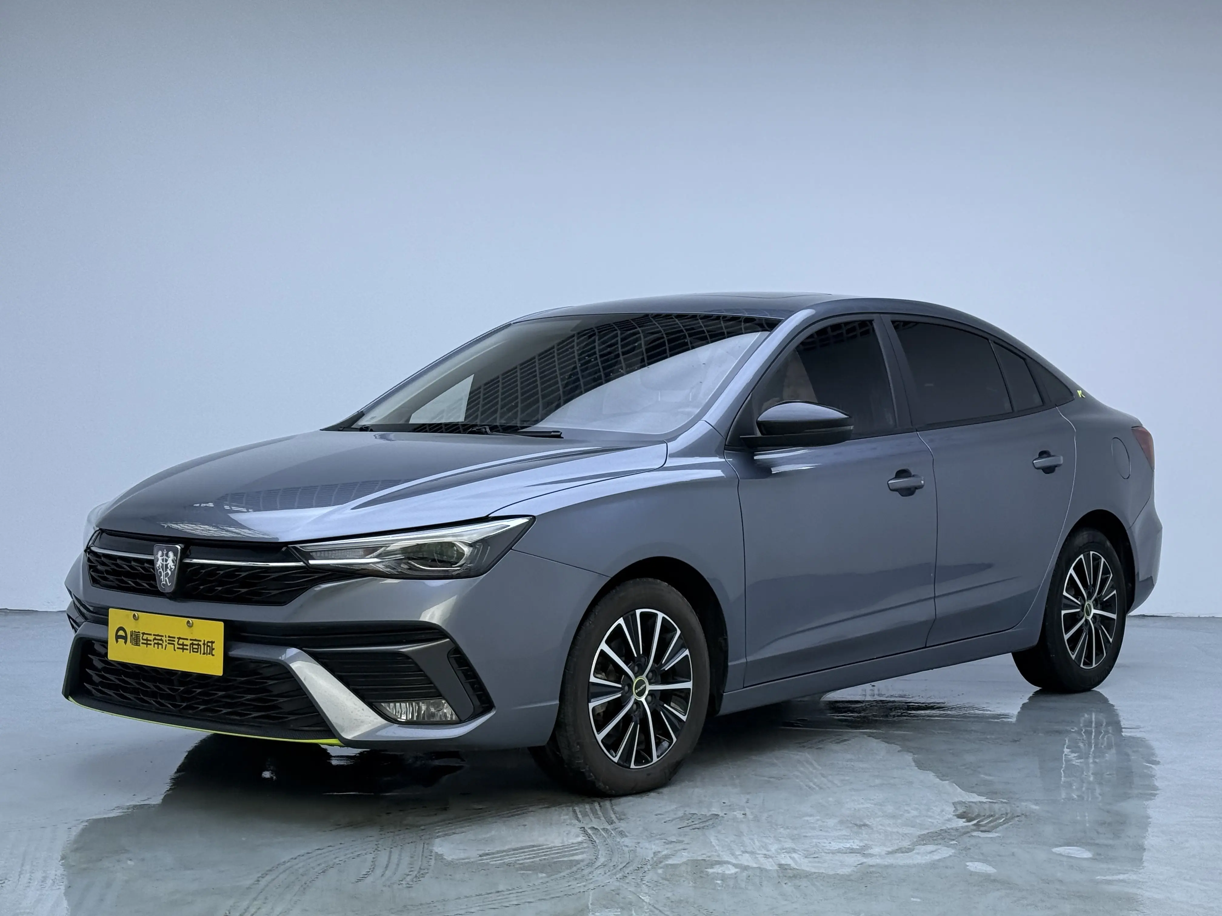 Roewe i5