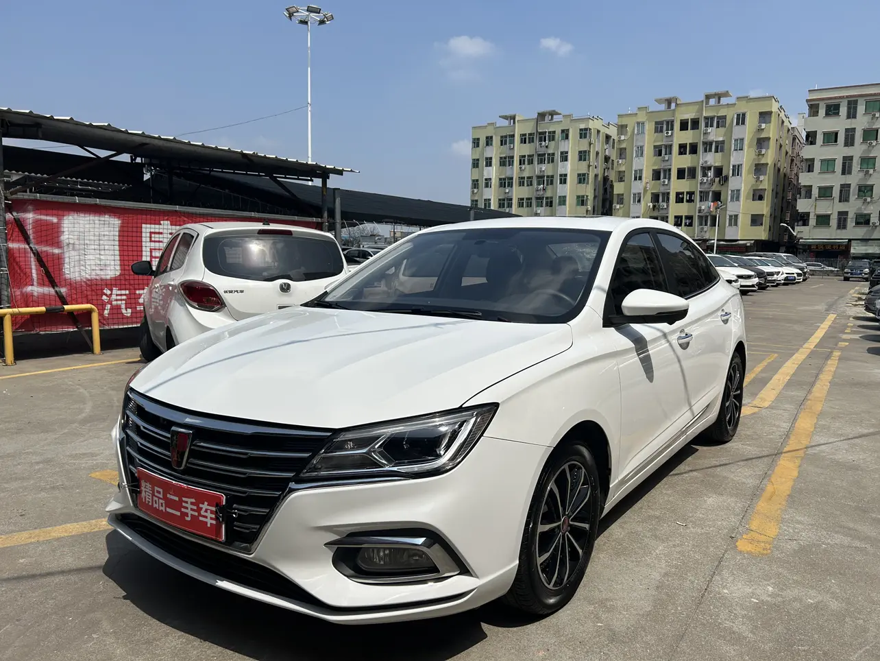 Roewe i5