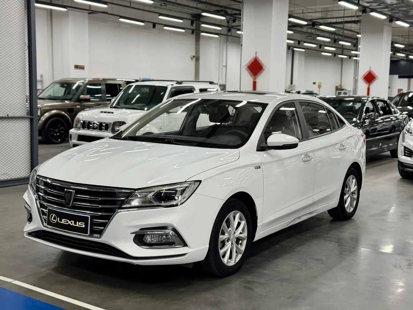 Roewe i5