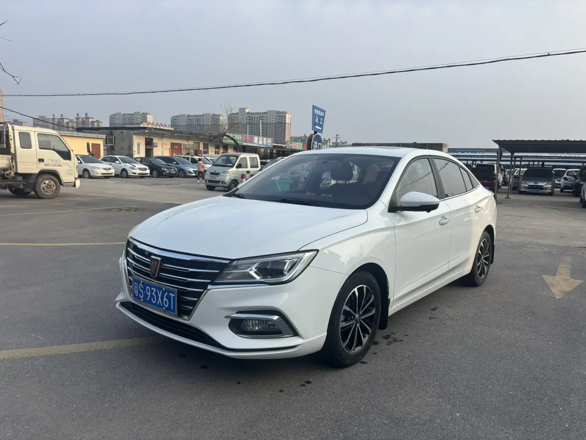 Roewe i5