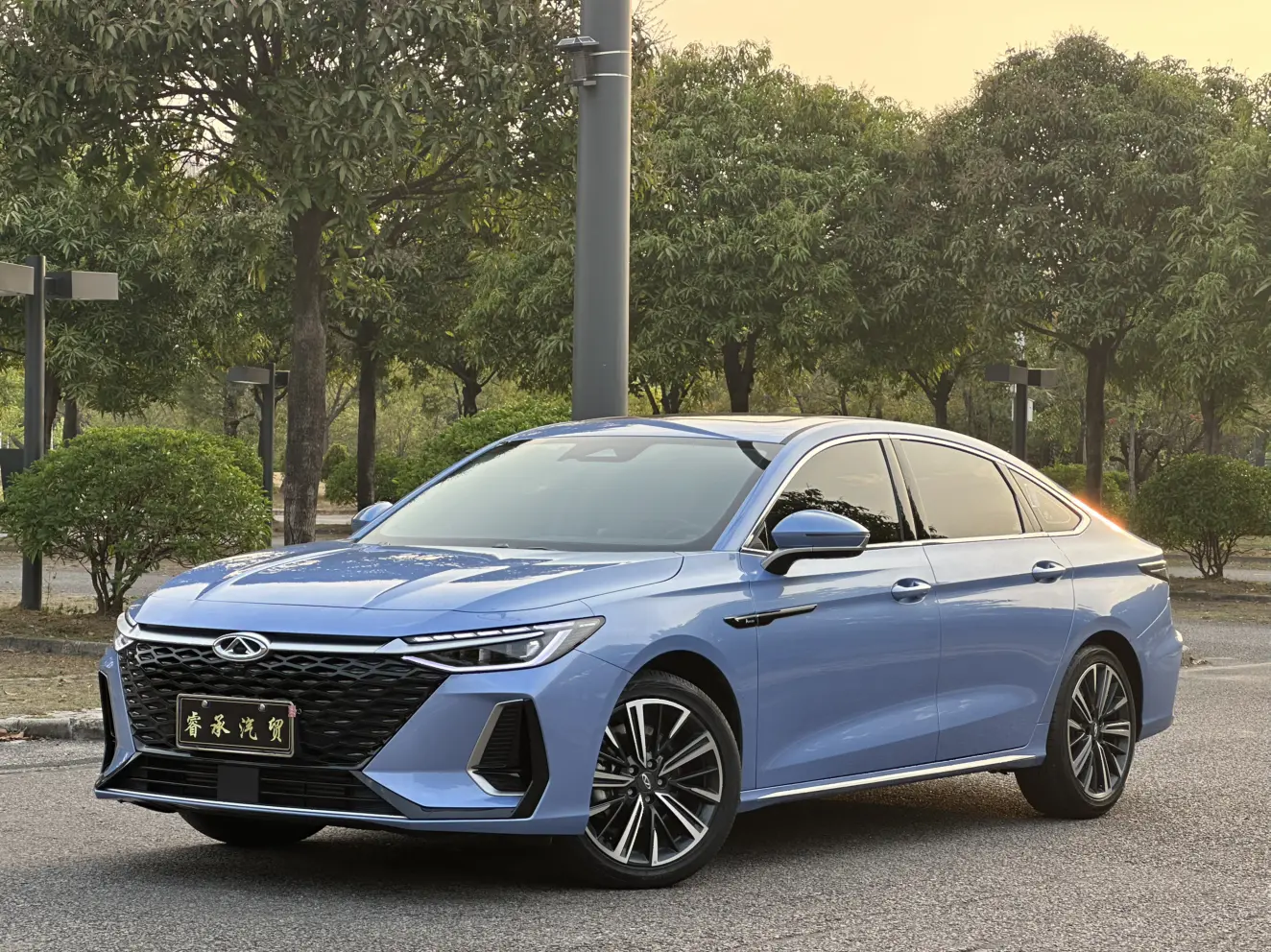 Chery Arrizo 8