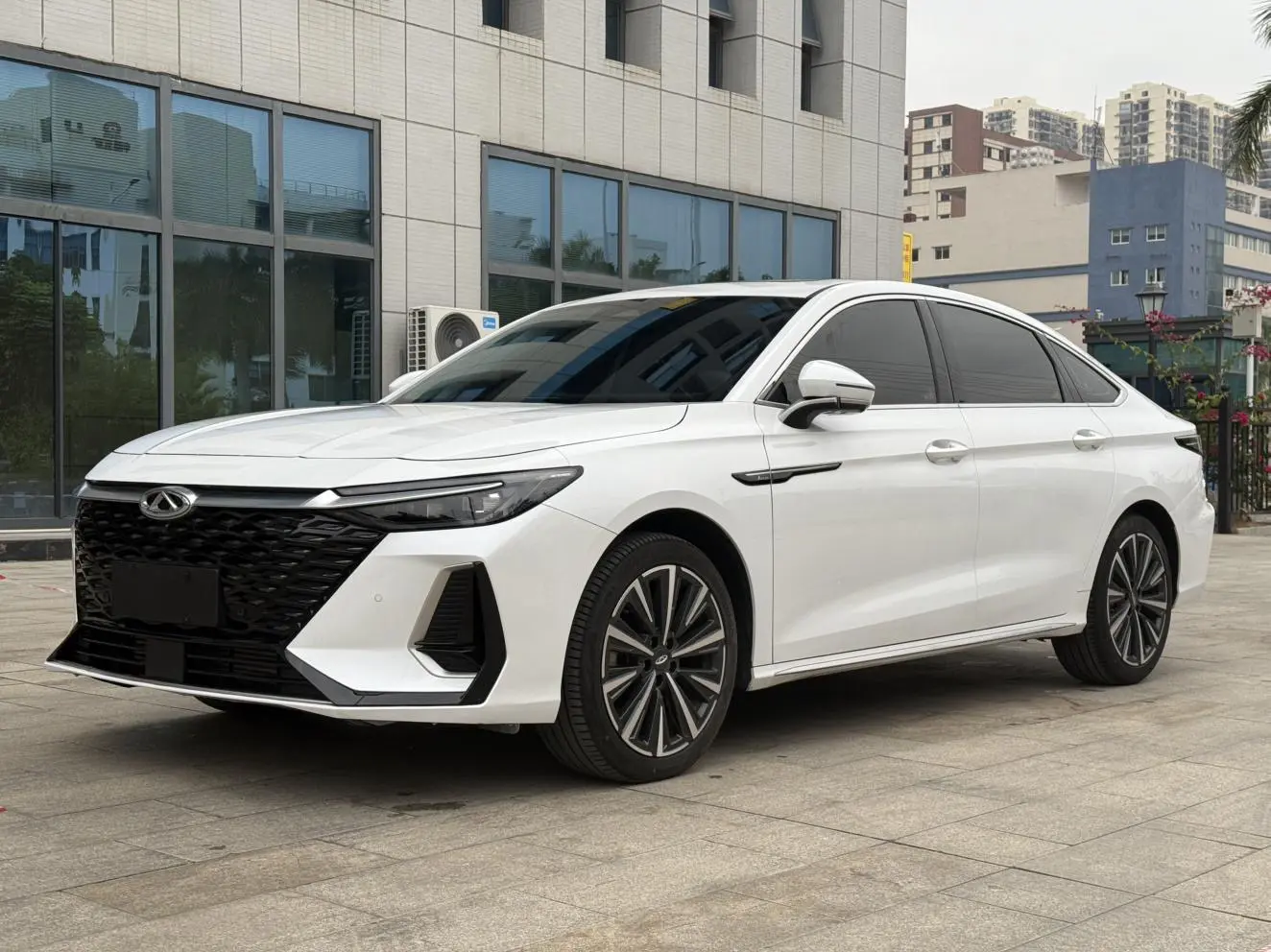 Chery Arrizo 8