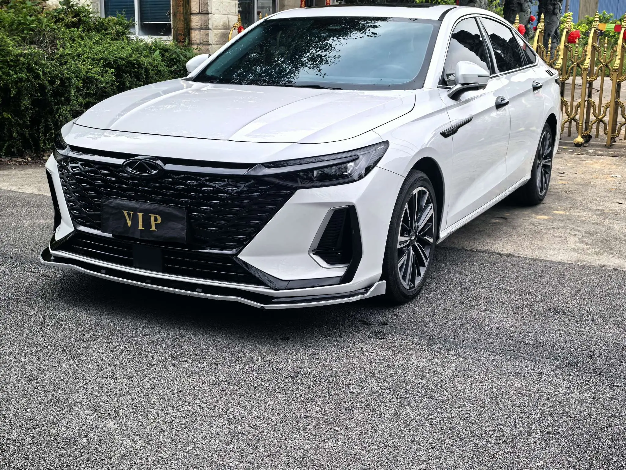 Chery Arrizo 8