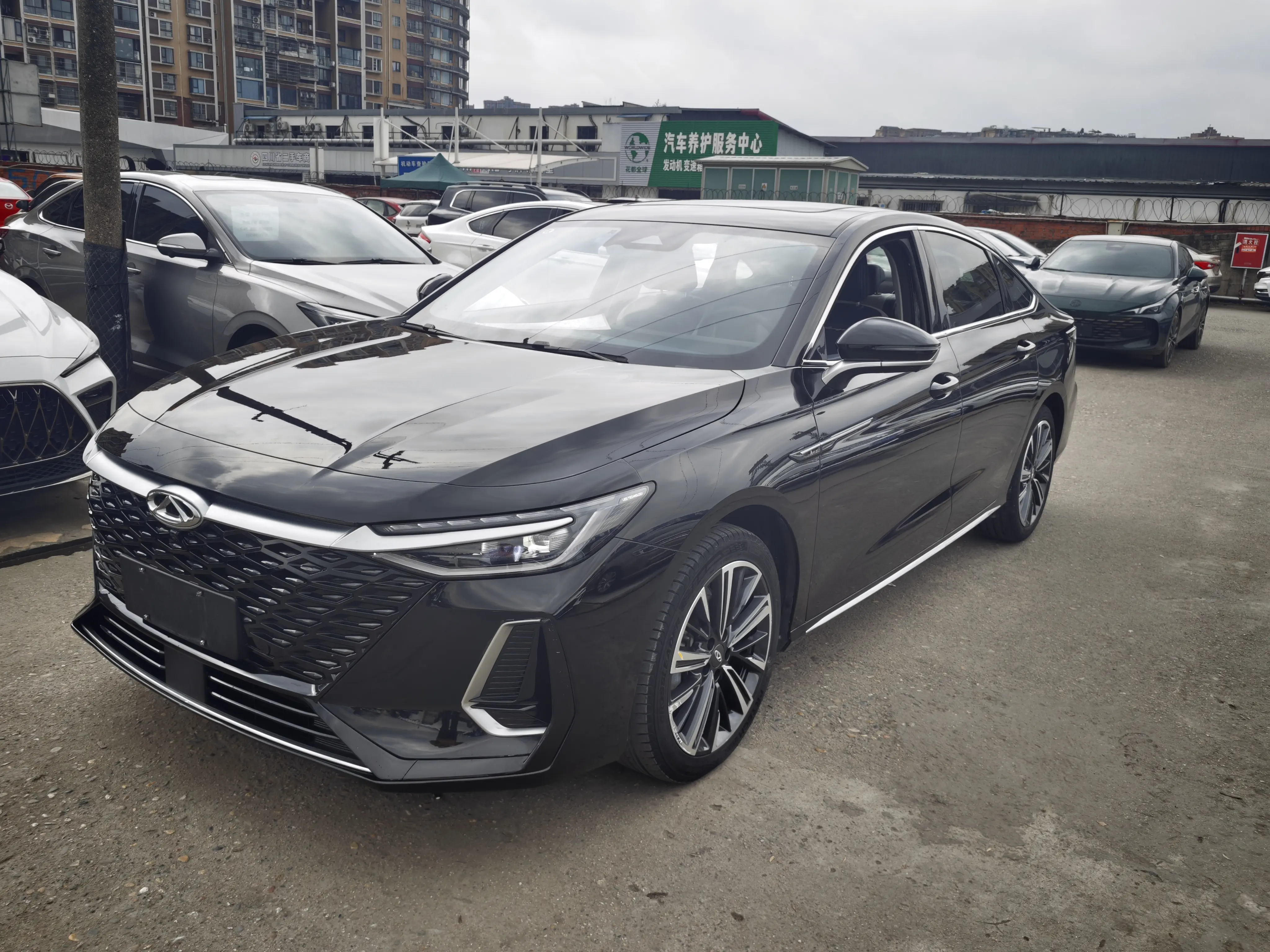 Chery Arrizo 8