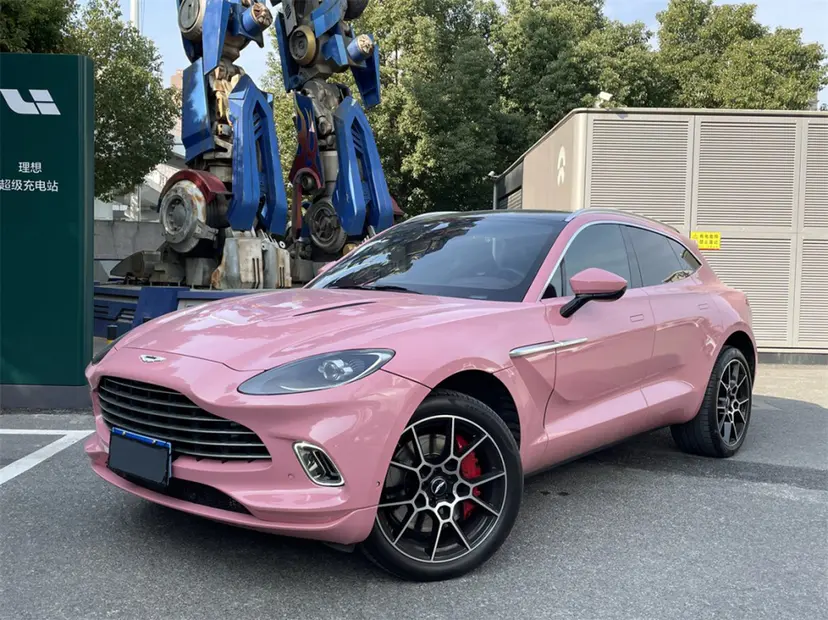 Aston Martin DBX