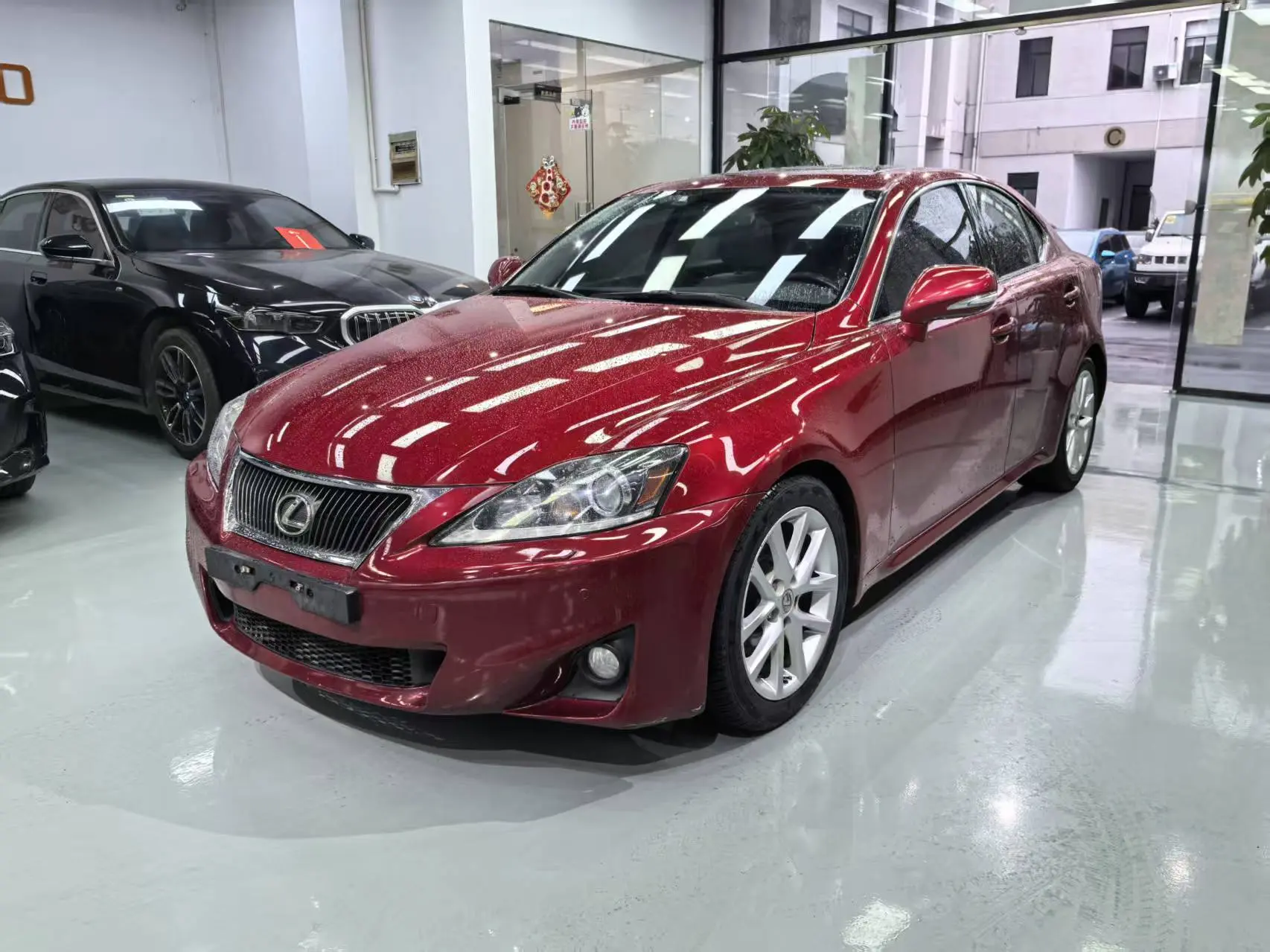 Lexus IS