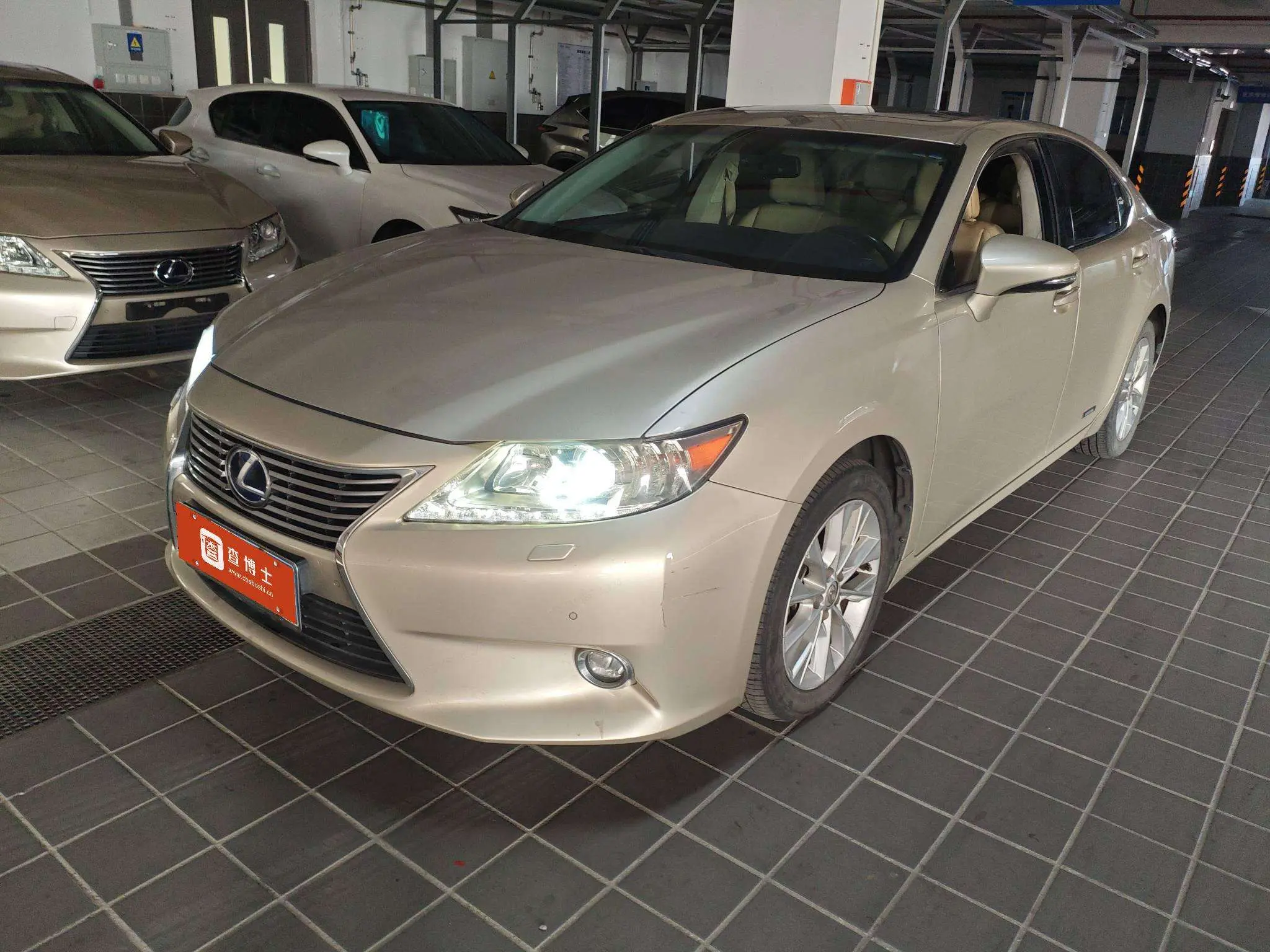 Lexus ES