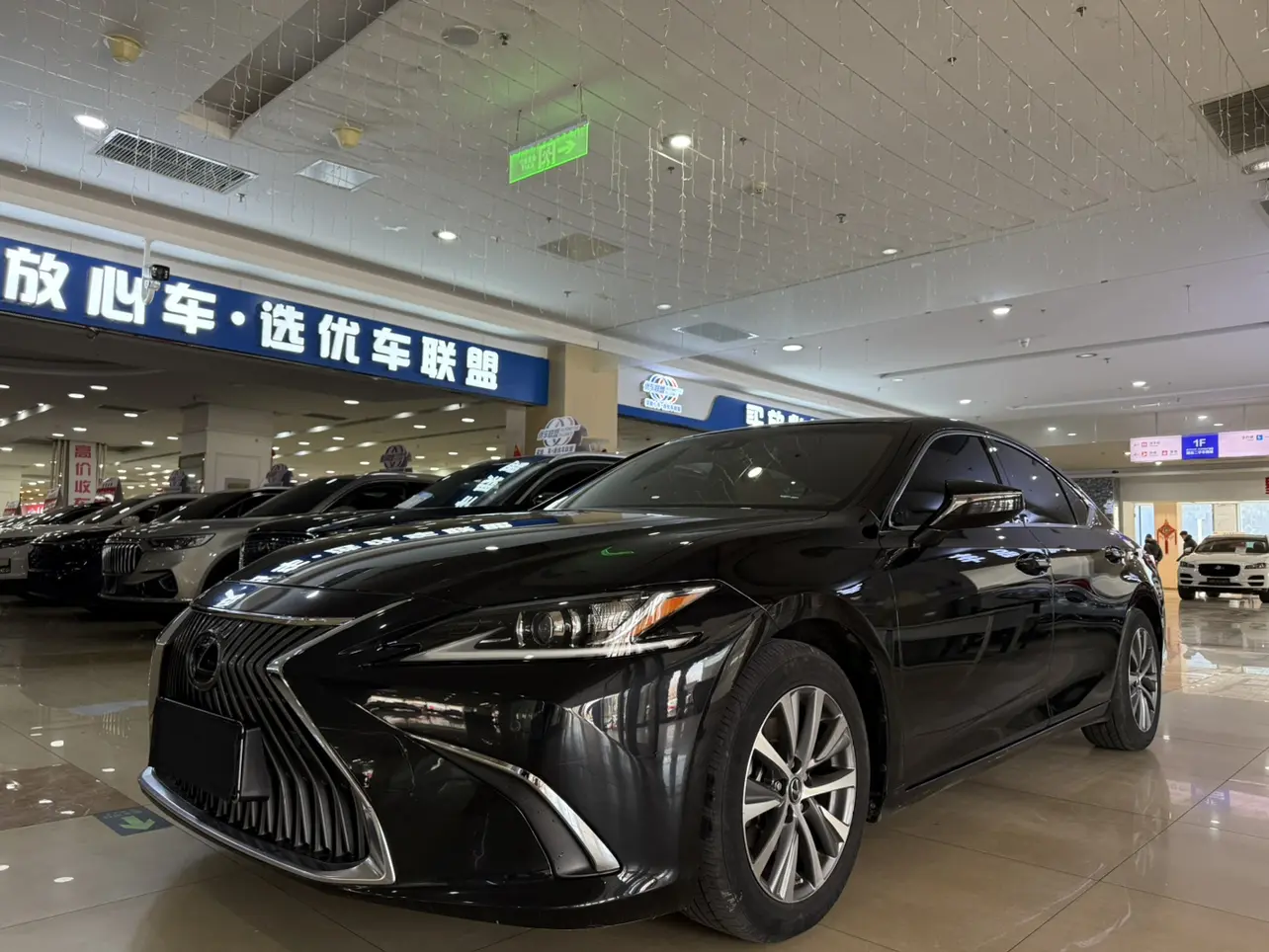 Lexus ES