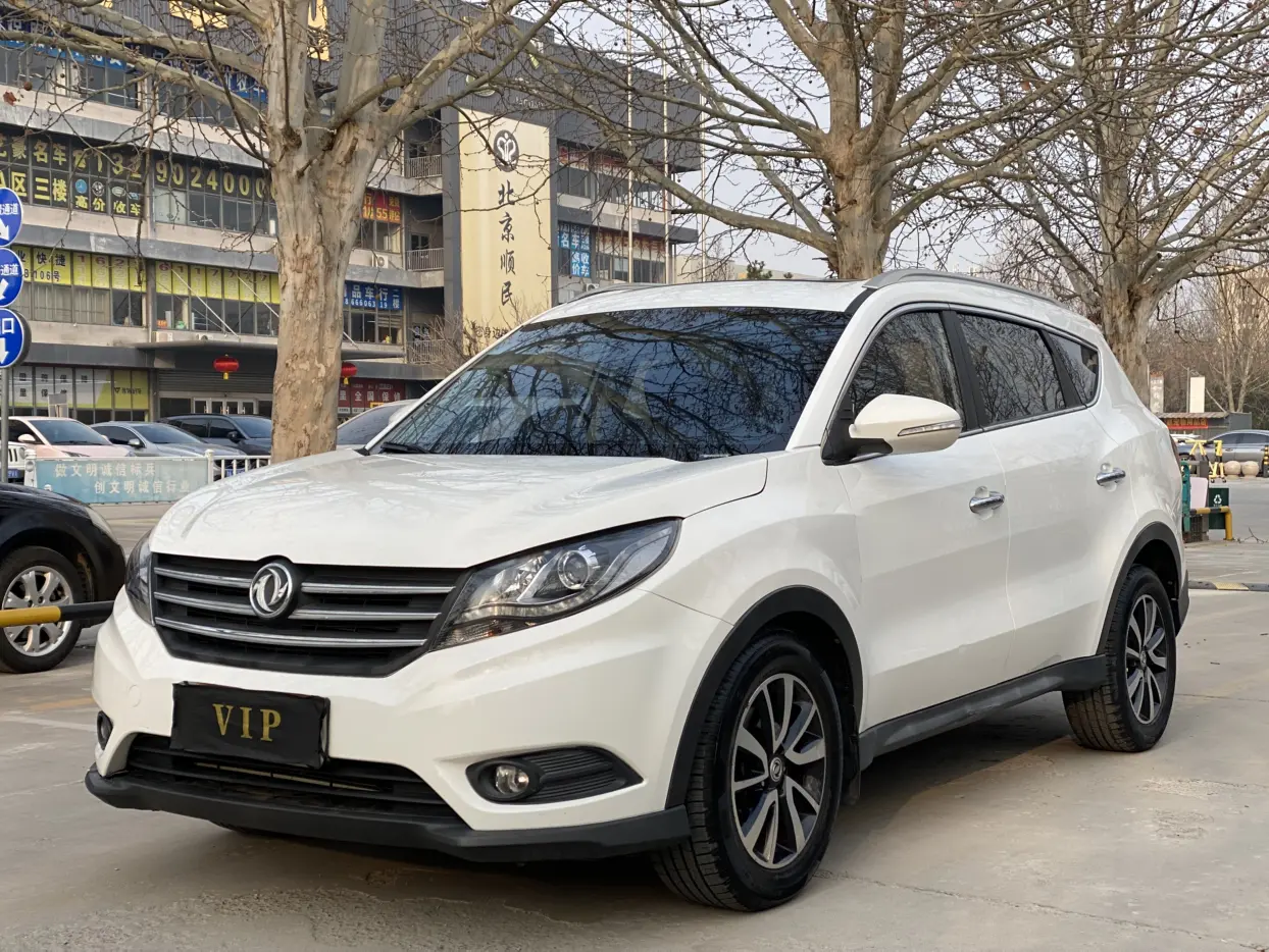 Dongfeng Fengon 580  из Китая