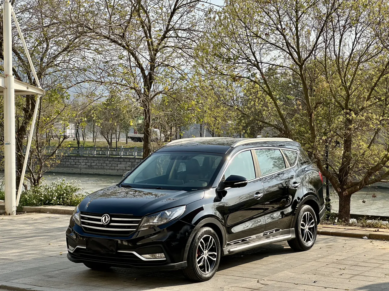 Dongfeng Fengon 580