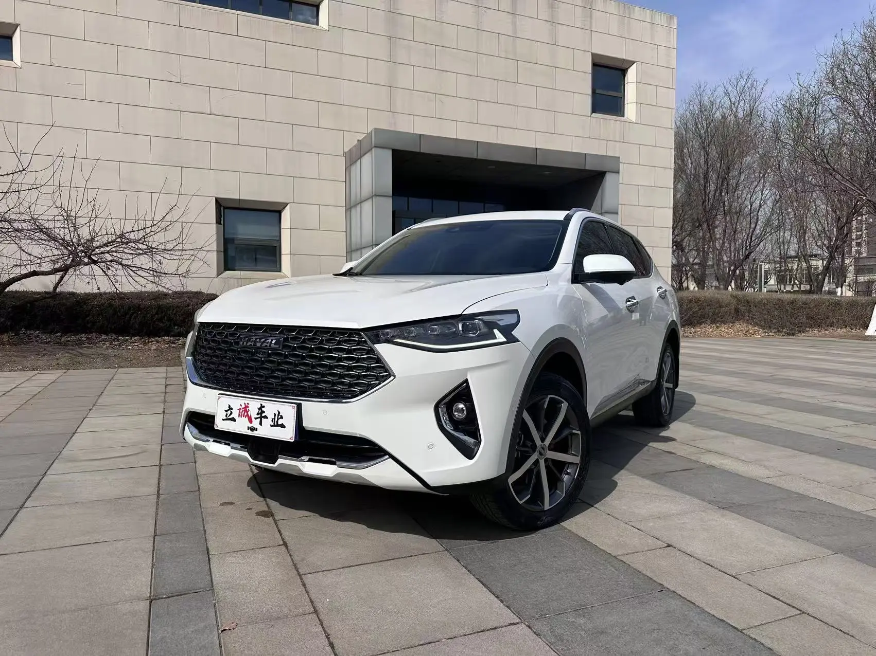 Haval F7