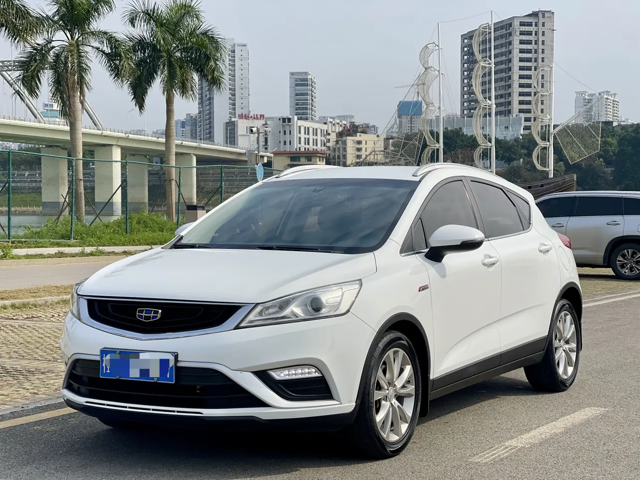 Geely Emgrand GS