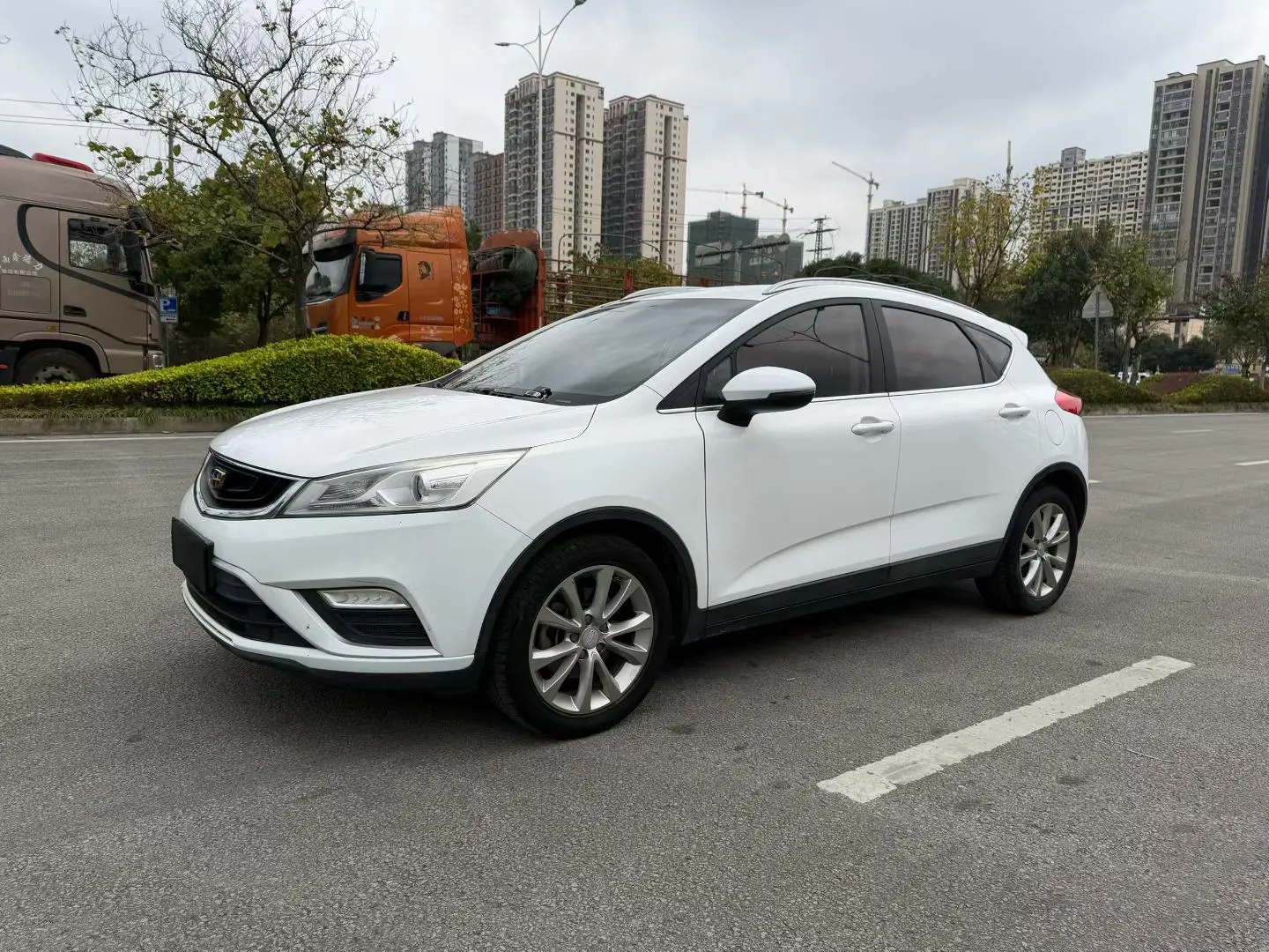Geely Emgrand GS  из Китая