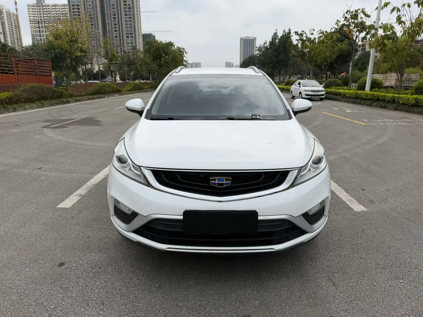 Geely Emgrand GS  из Китая