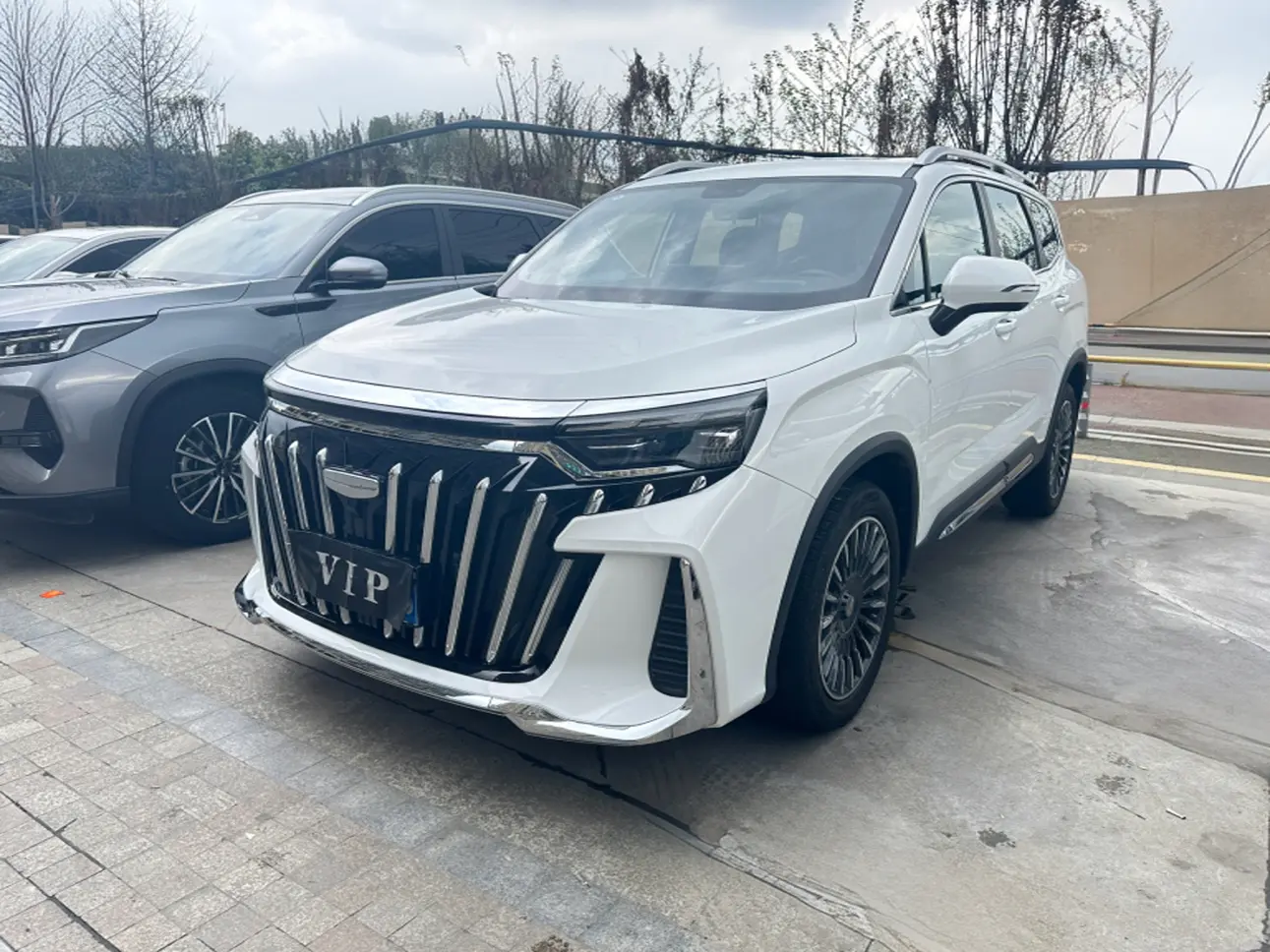 Geely Haoyue L